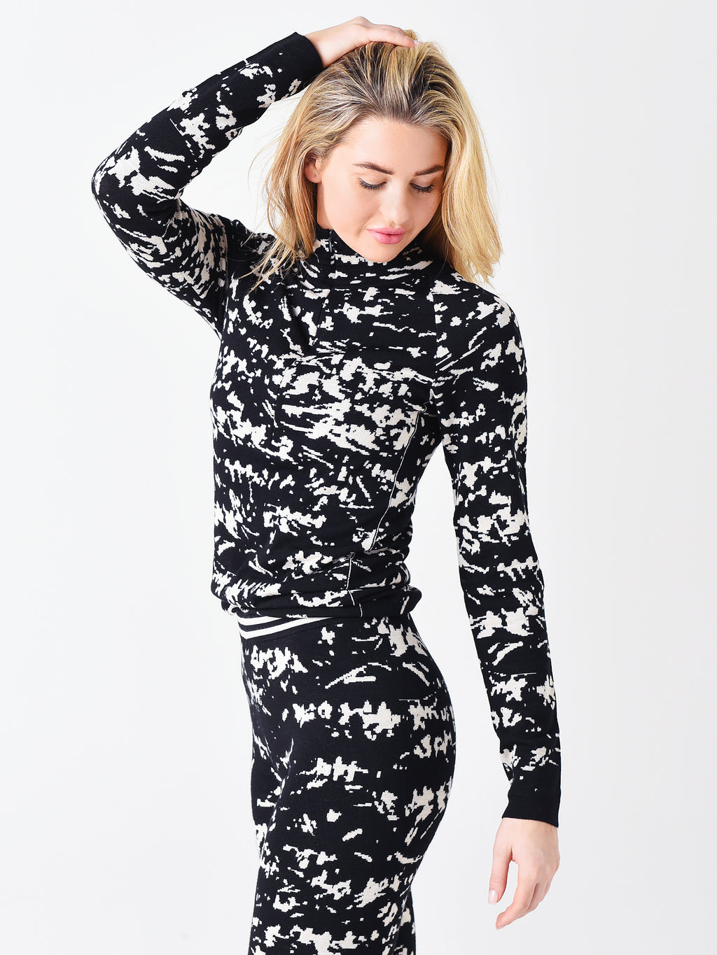 077560x01BLACK-alt2