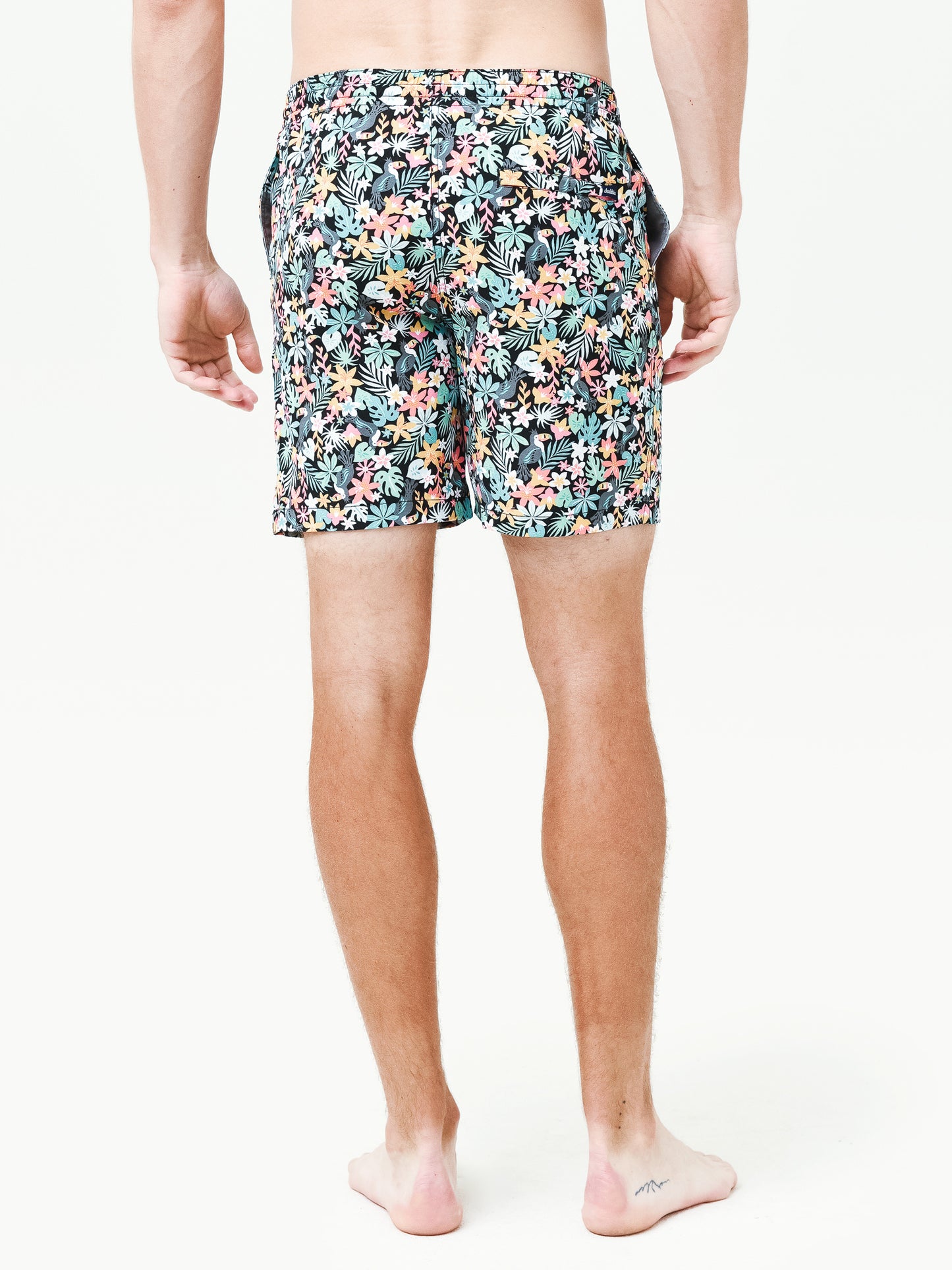 110211-00xBLACKSOLID-alt3