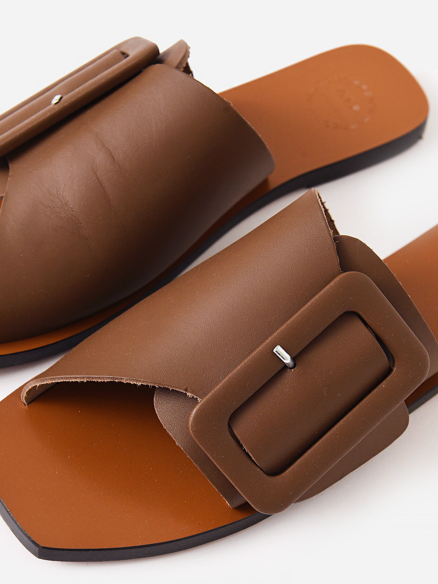 110876xKHAKIBROWN-alt3