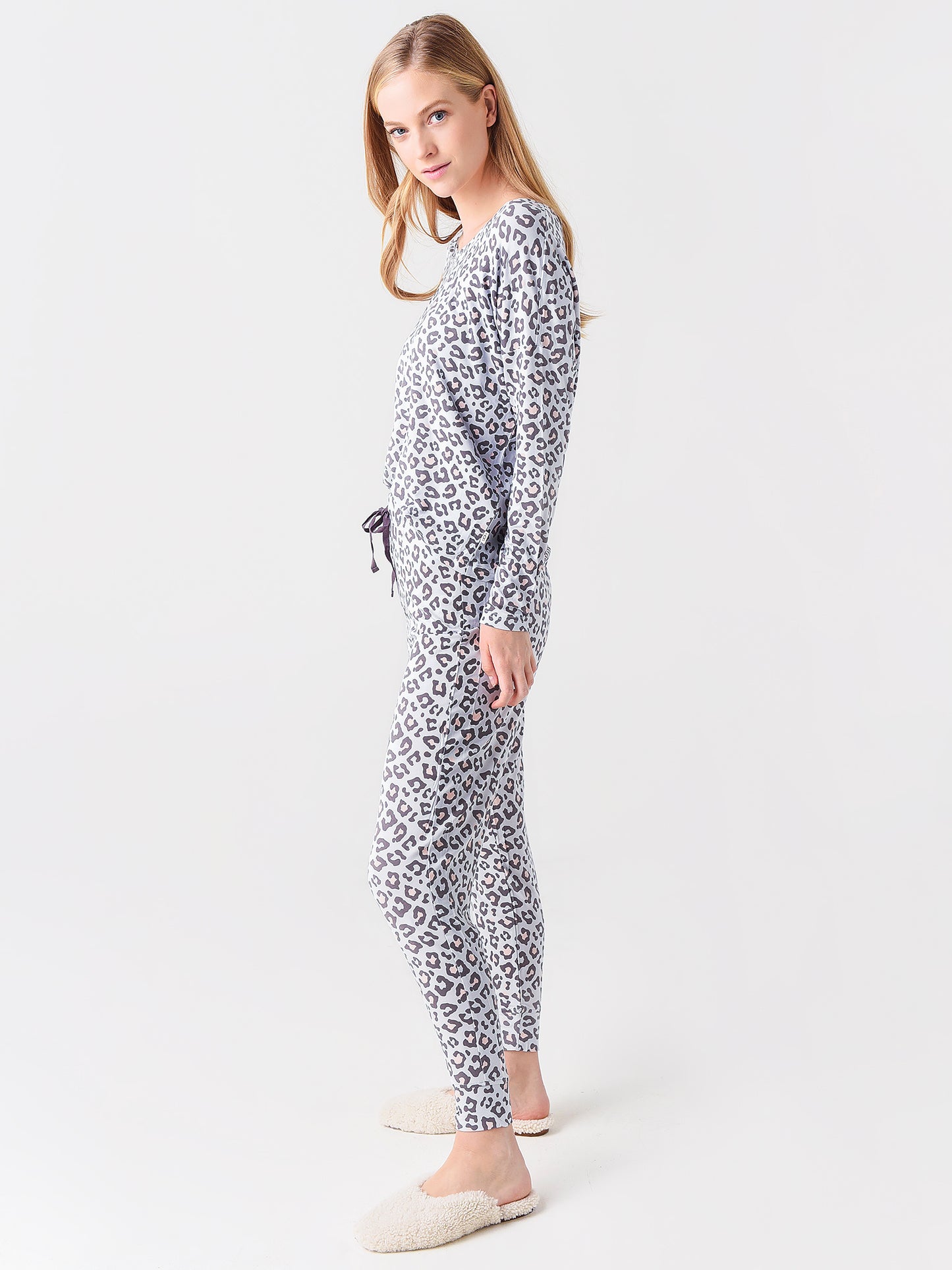 1125690xGREYLEOPARD-alt1