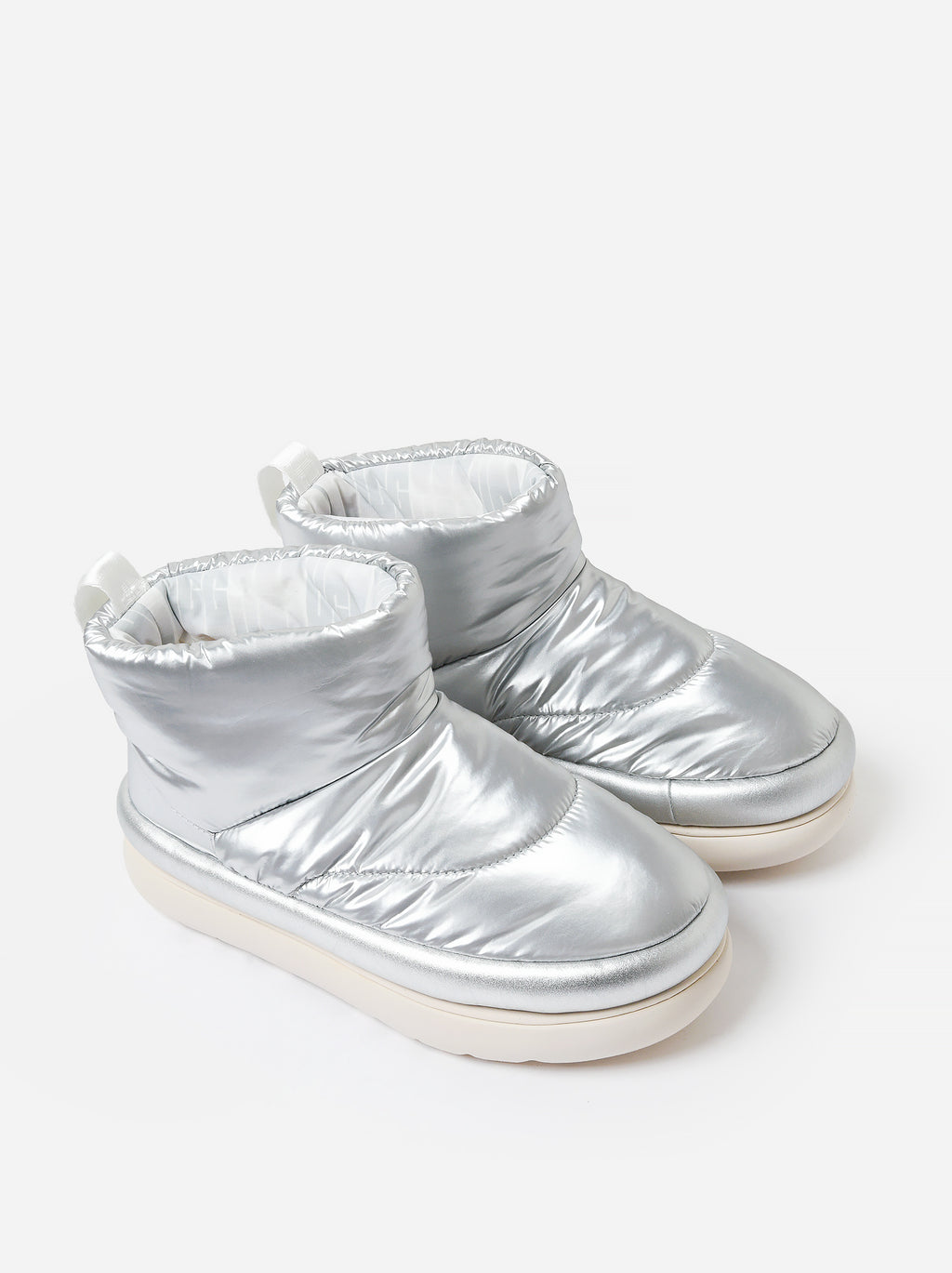 1135151xMETALLICSILVER-alt3