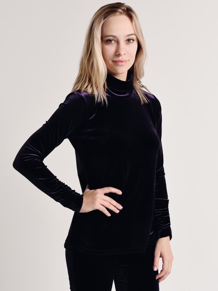 Sno Skins Plushtech Velvet Turtleneck - Saint Bernard
