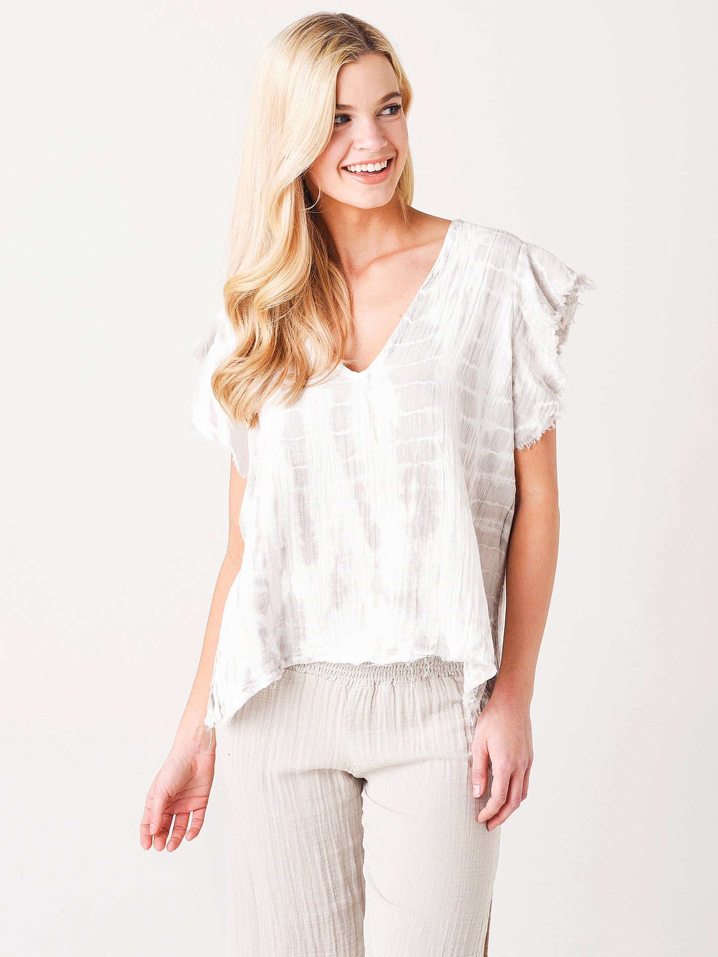 Stark X Women's Ruffle Sleeve Top - Saint Bernard