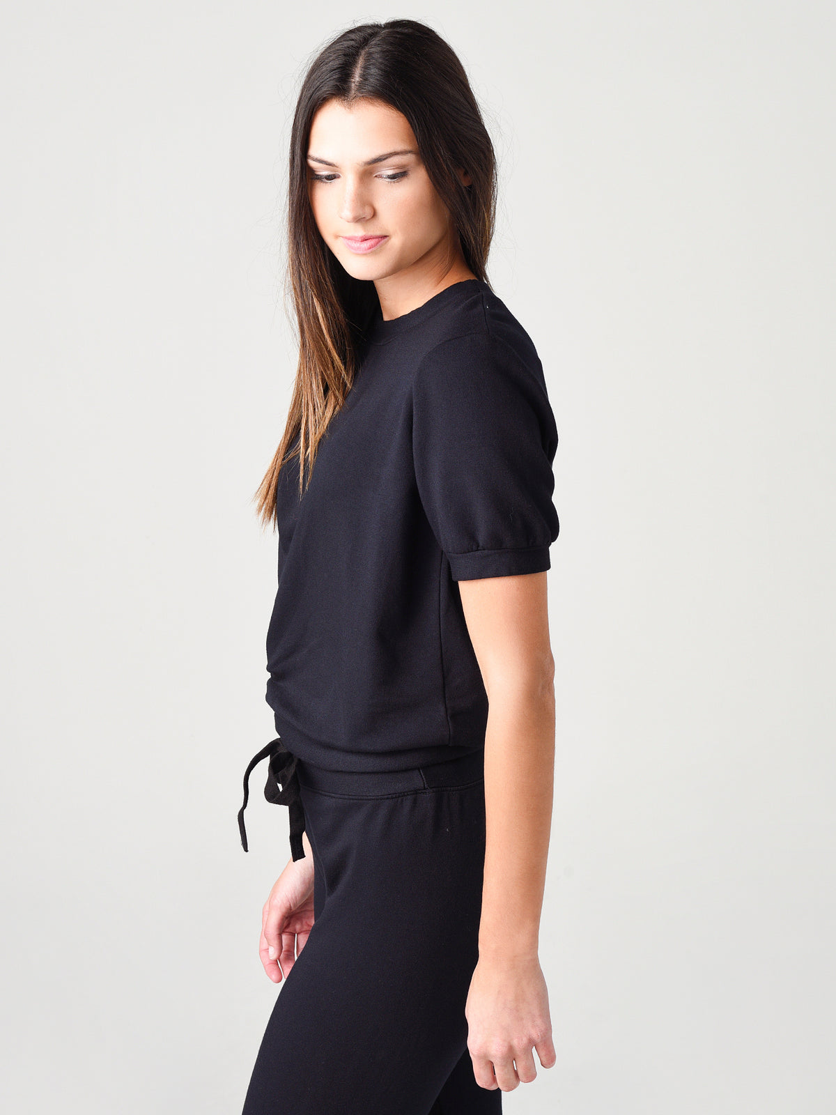130-3834xBLACK-alt1
