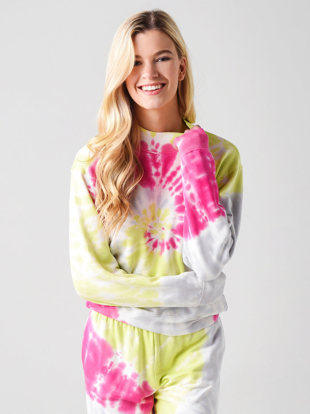 Stateside Women's Tie-Dye Viscose Fleece Mock-Neck Sweatshirt - Saint Bernard