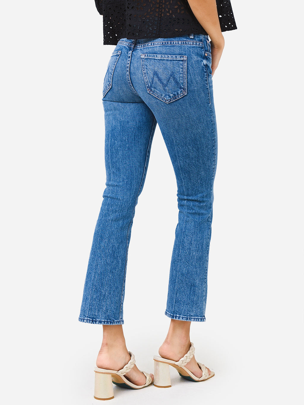 1327-259xDESTINATIONUNKNOWN-alt3