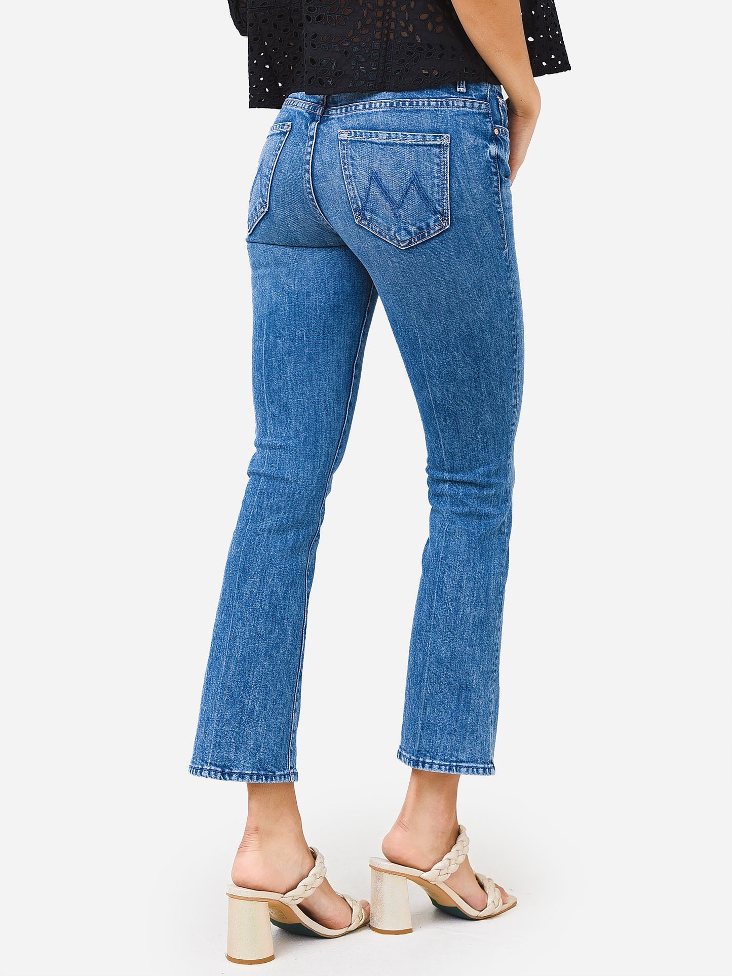 1327-259xDESTINATIONUNKNOWN-alt3