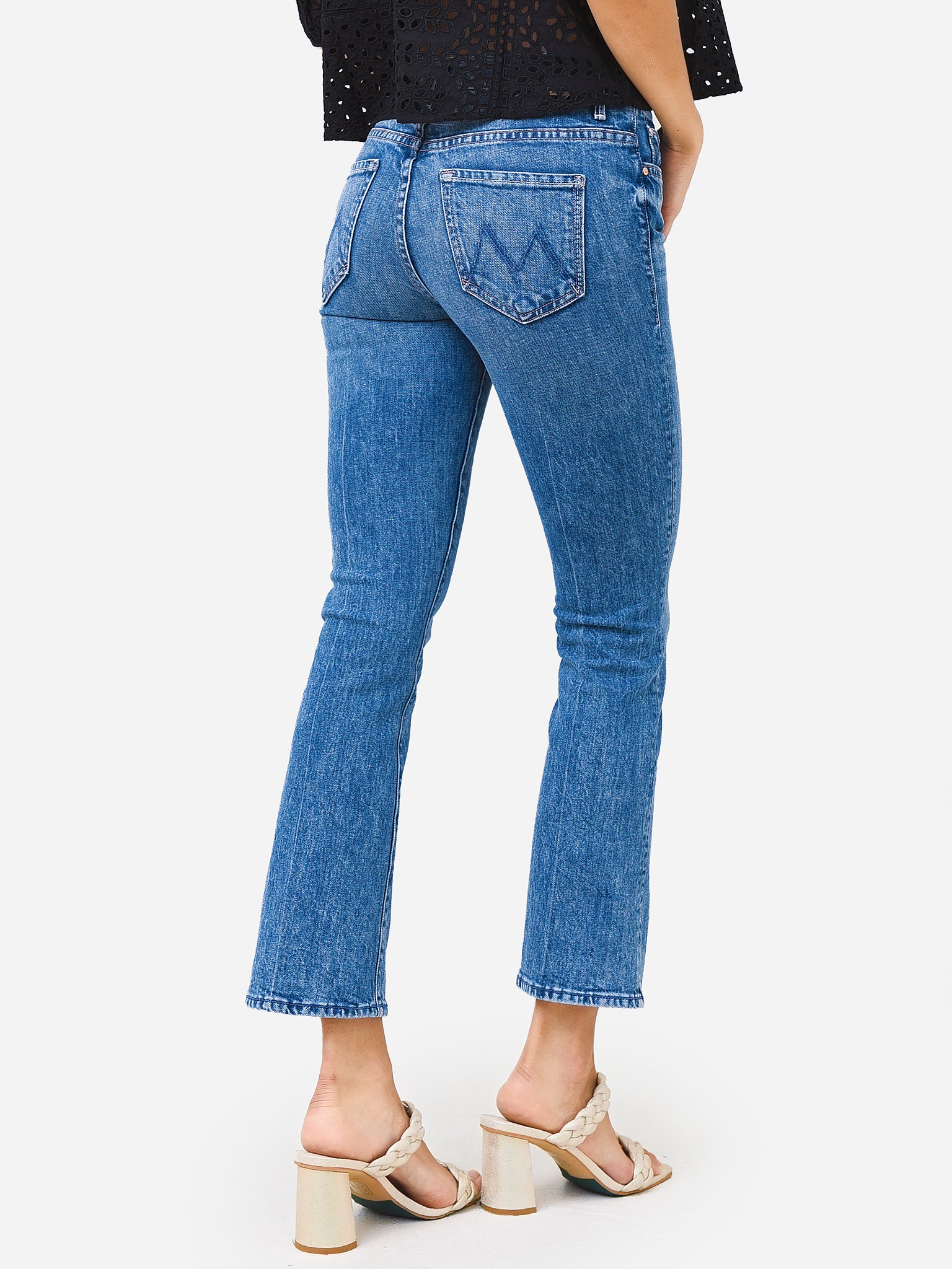 1327-259xDESTINATIONUNKNOWN-alt3