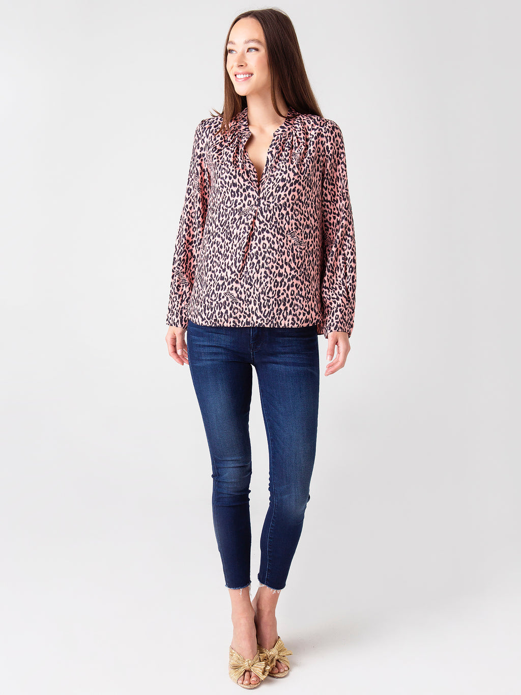 1411-625xTONGUEINCHIC-alt1