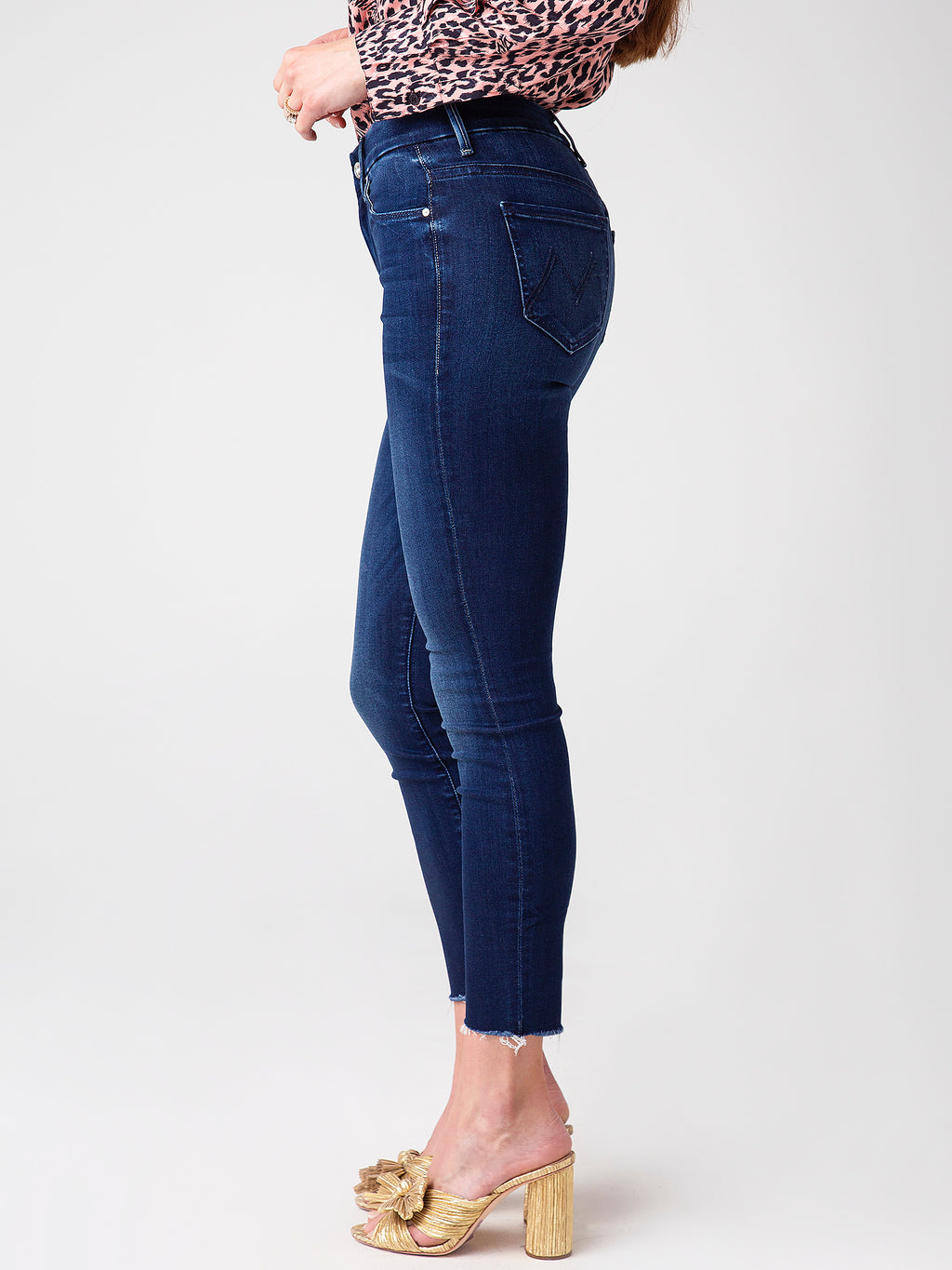 1411-625xTONGUEINCHIC-alt2