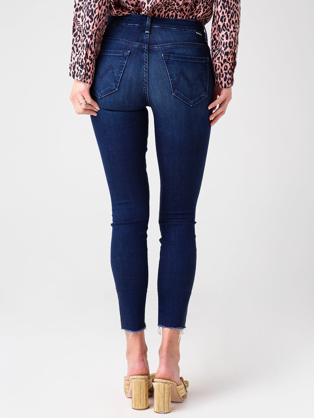 1411-625xTONGUEINCHIC-alt3