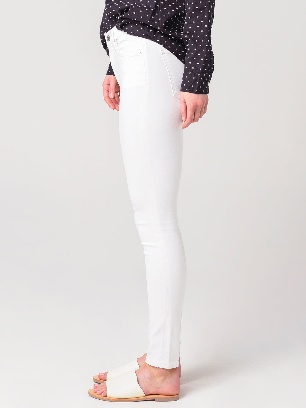 1416-1106xWHITESCULPTOPTICWHITE-alt1