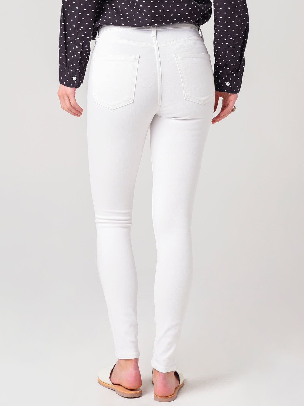 1416-1106xWHITESCULPTOPTICWHITE-alt2