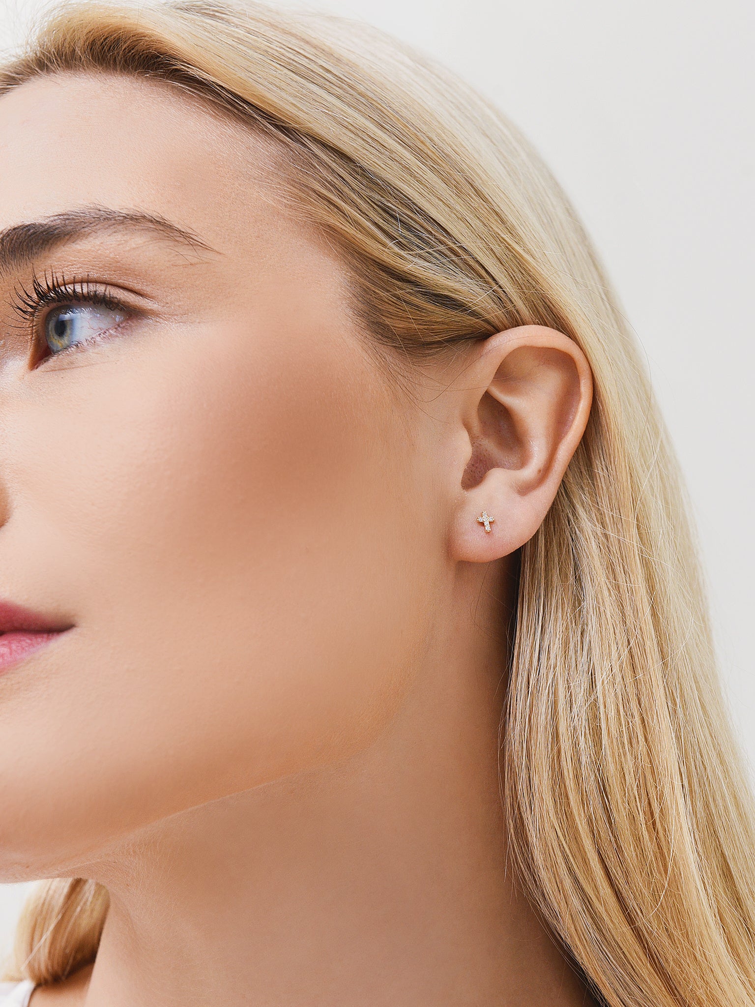 14KCROSSCZSTUDSx14KGOLD-alt1