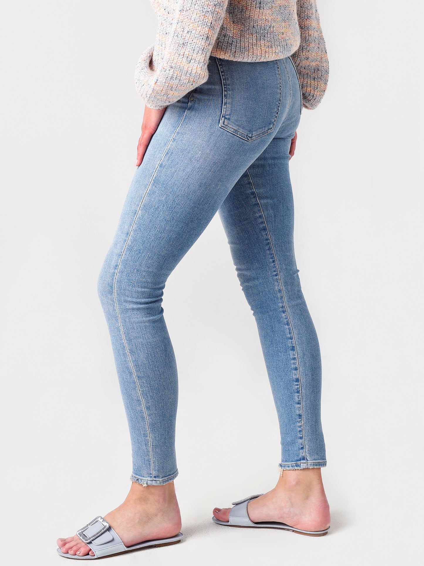 1611B-1152xISLANDS-alt2