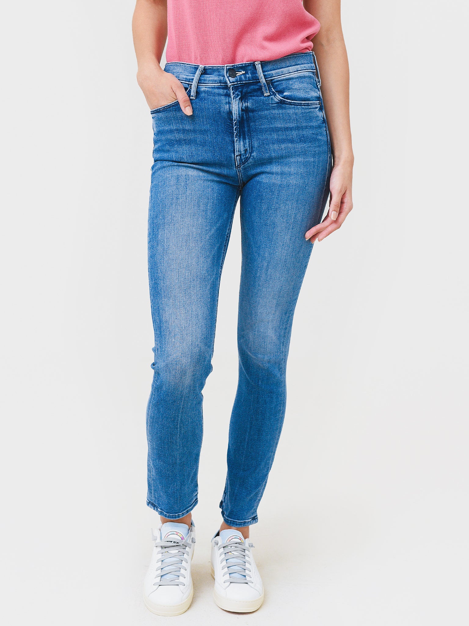 Mother Women's The Mid Rise Dazzler Ankle Jean - Saint Bernard