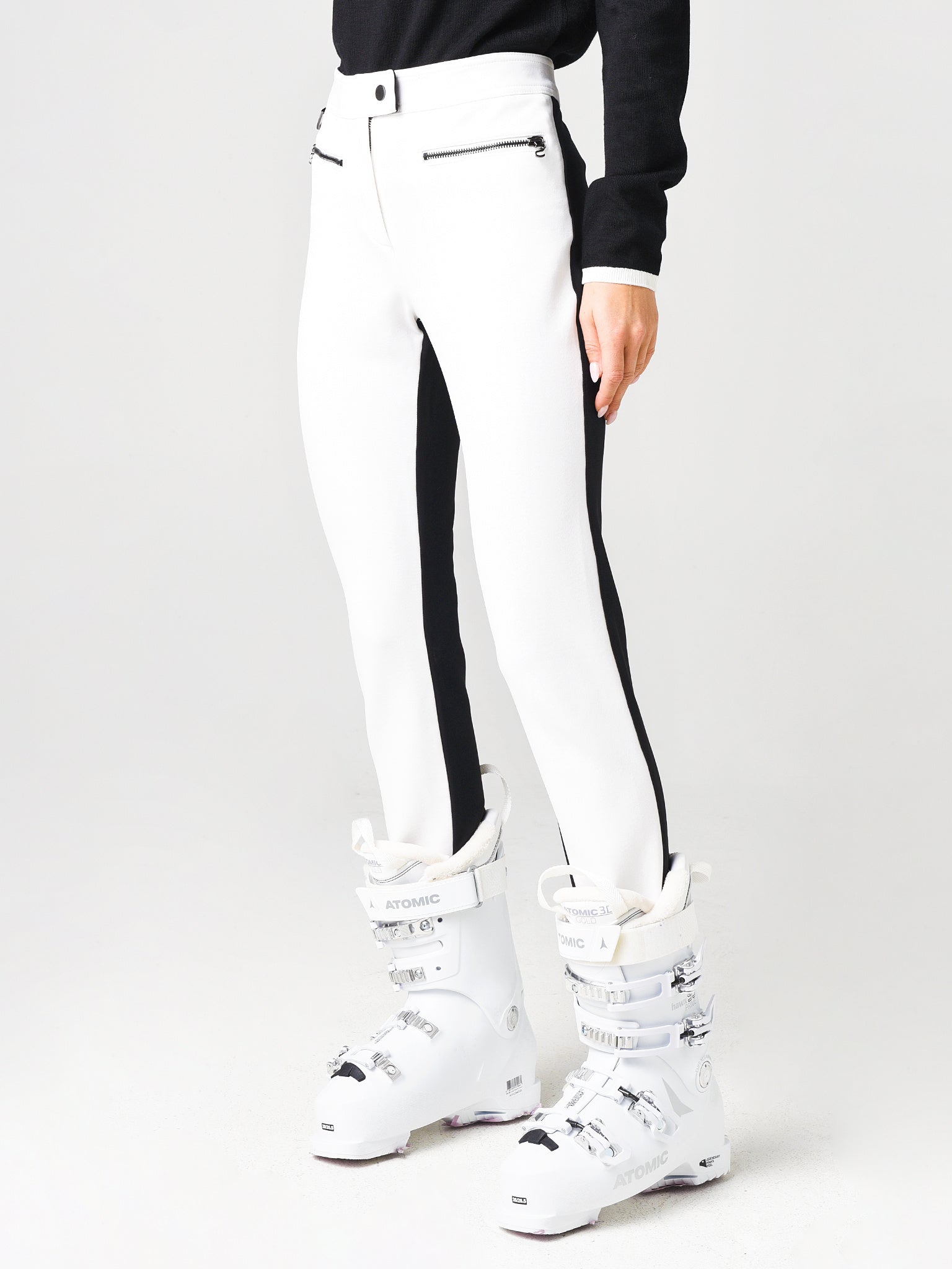 1716022xSNOWBLACK-alt2