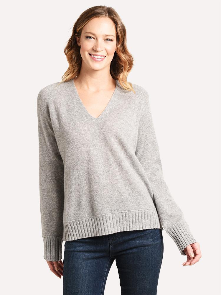 White + Warren Raglan V Neck - Saint Bernard