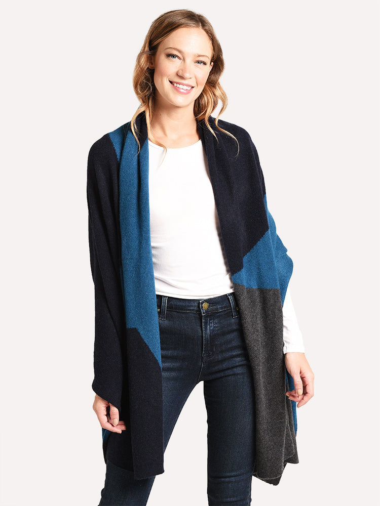 White +Warren Cashmere Exaggerated Star Travel - Saint Bernard