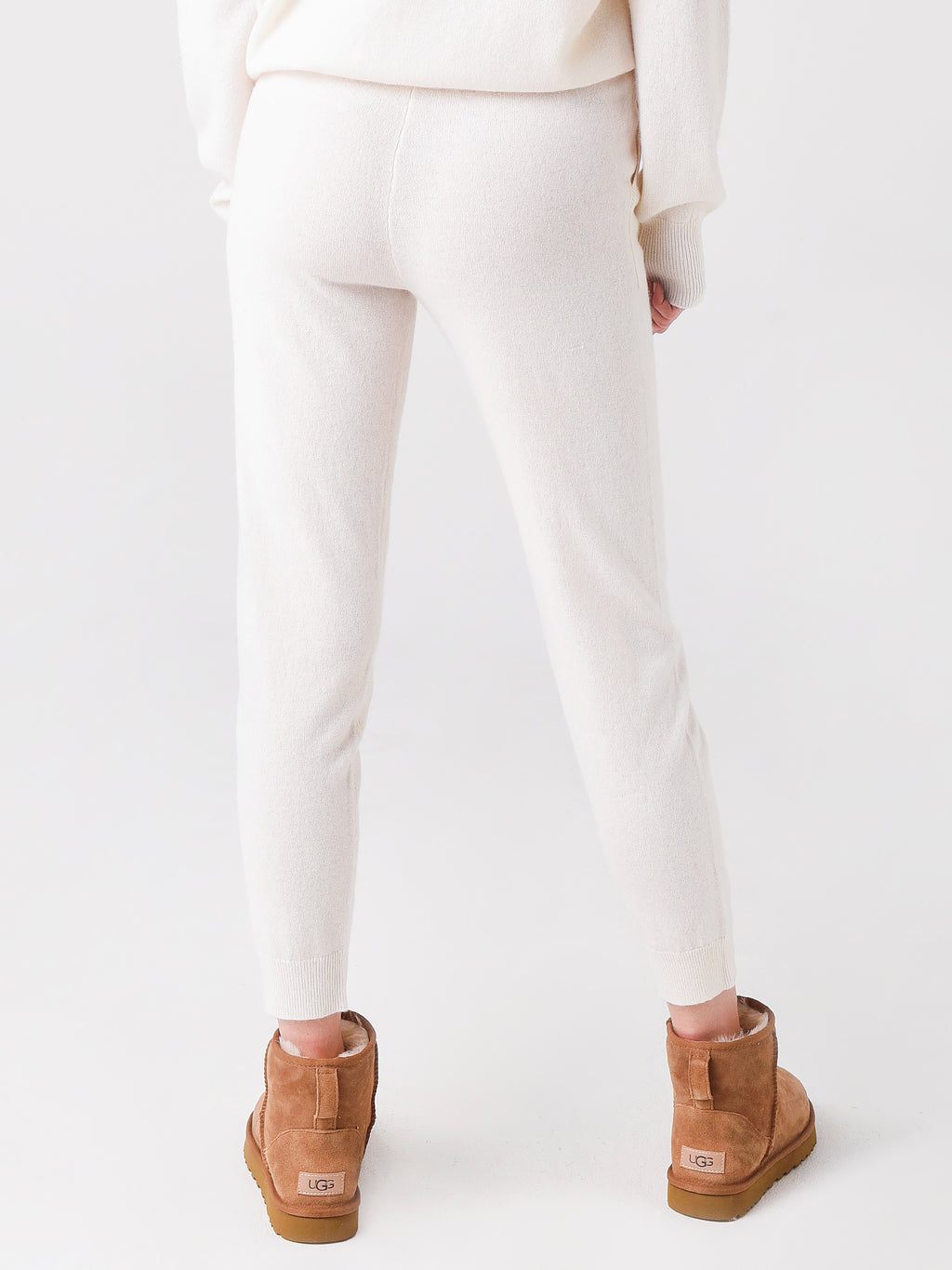 19279xSOFTWHITE-alt3