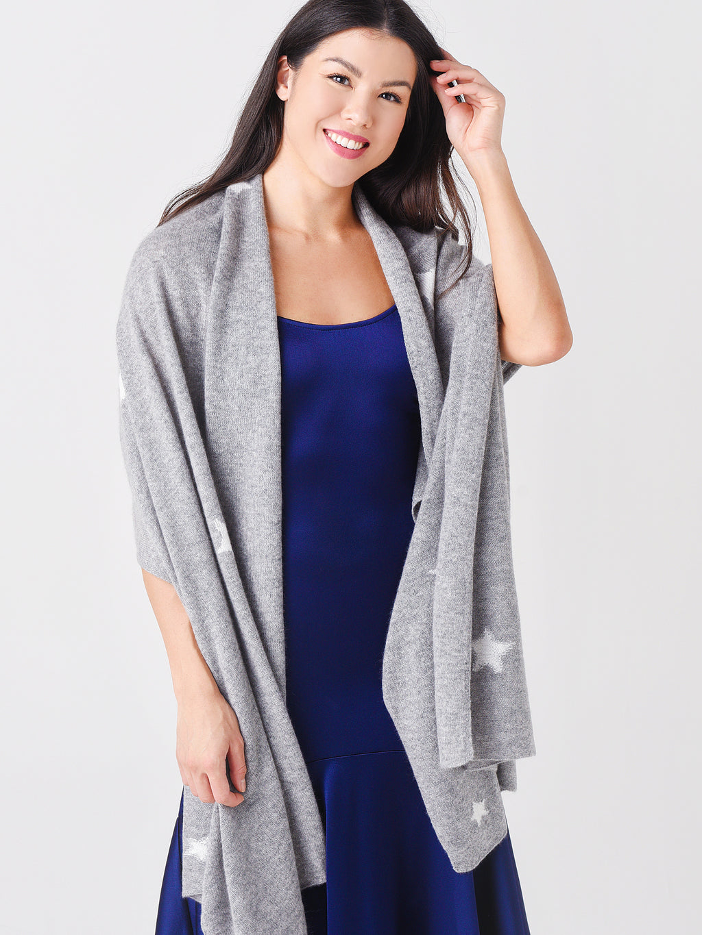 White + Warren Women's Cashmere Star Mini Travel Wrap - Saint Bernard