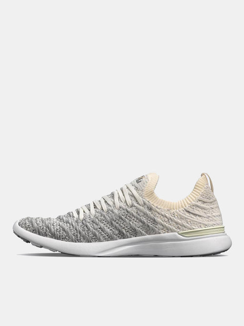 APL Women's Techloom Wave Running Shoe