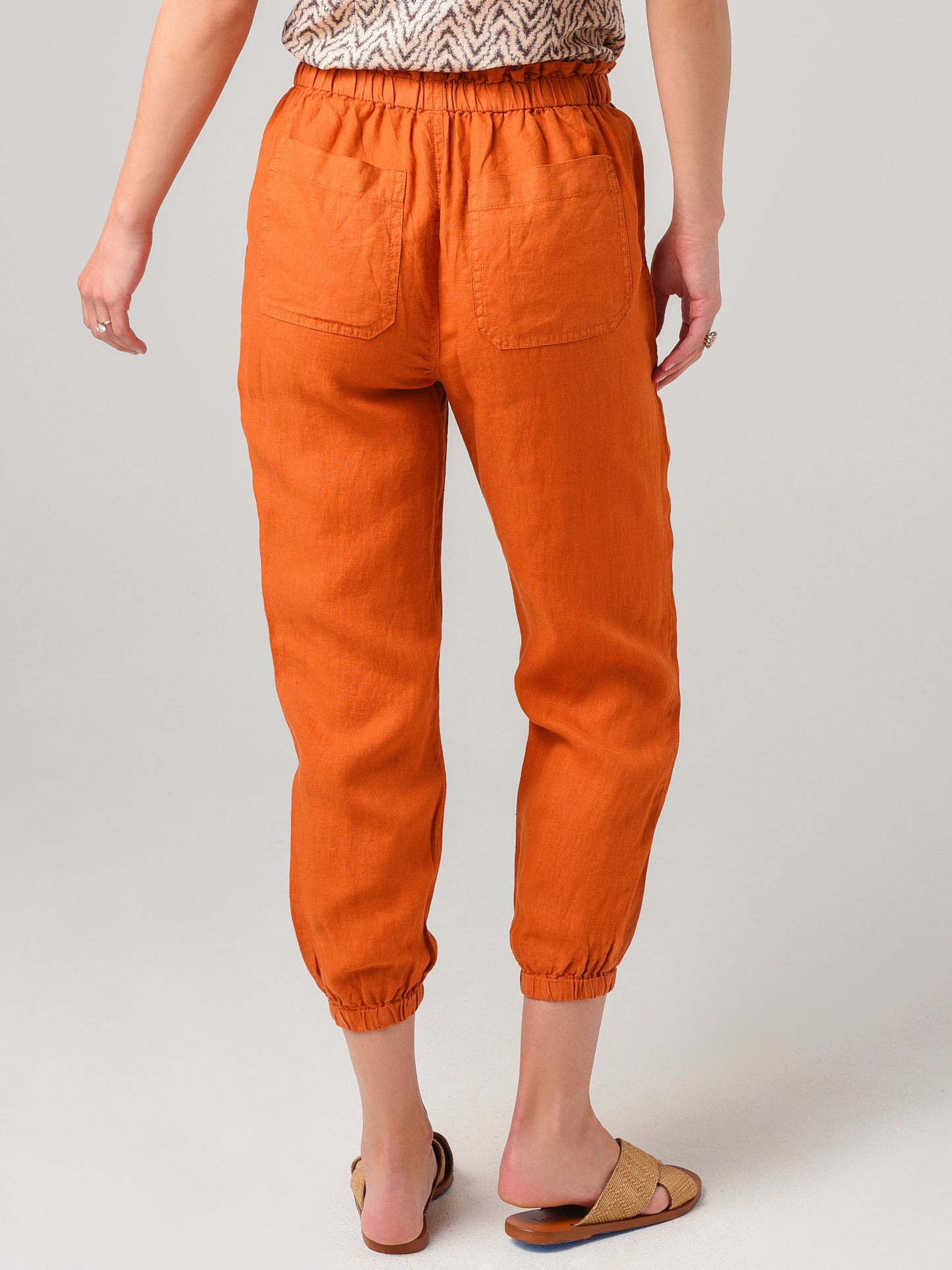 20-1-889-PT01509xCAYENNE-alt2