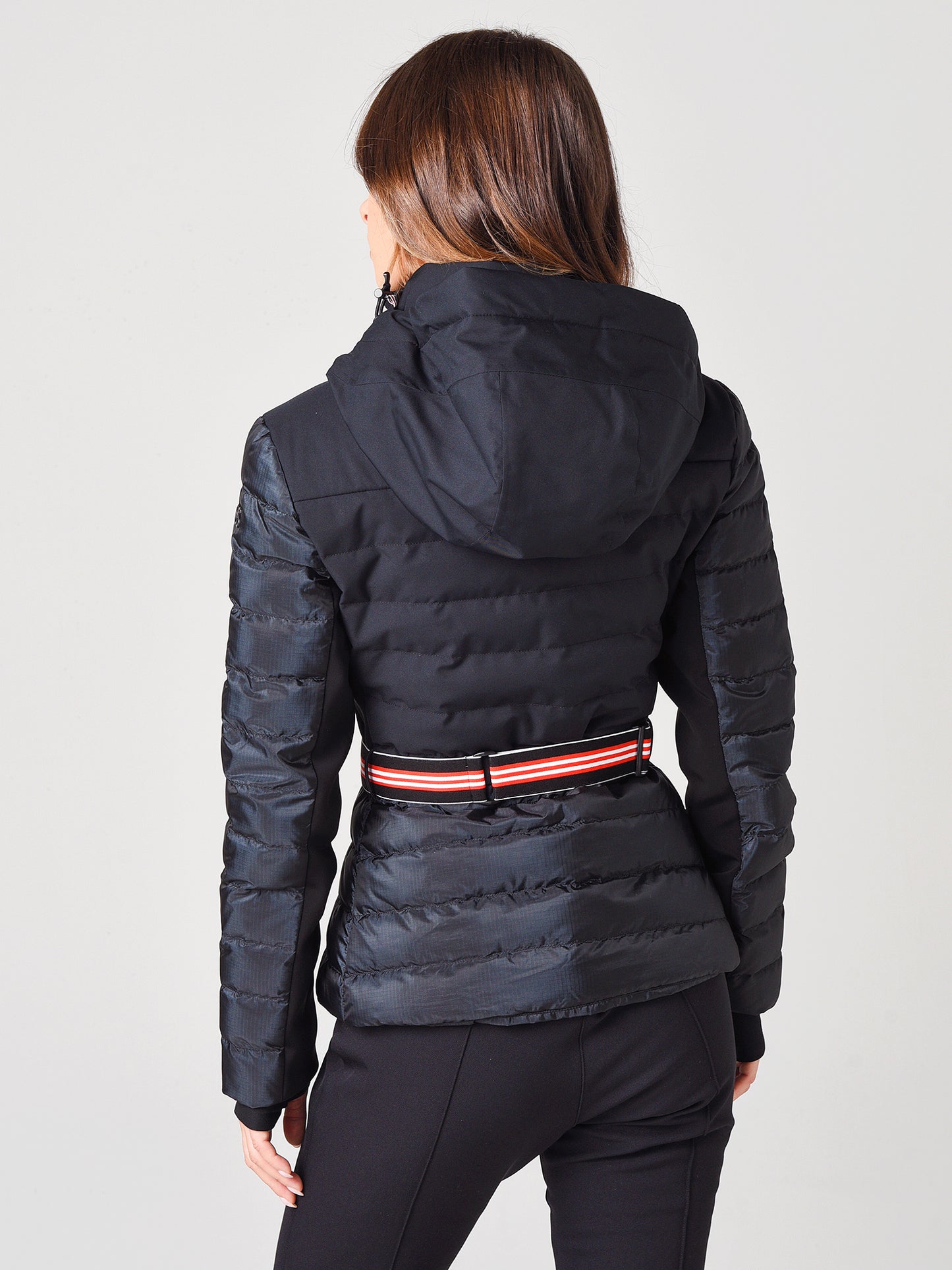 2010110xBLACKALUMINUM-alt3