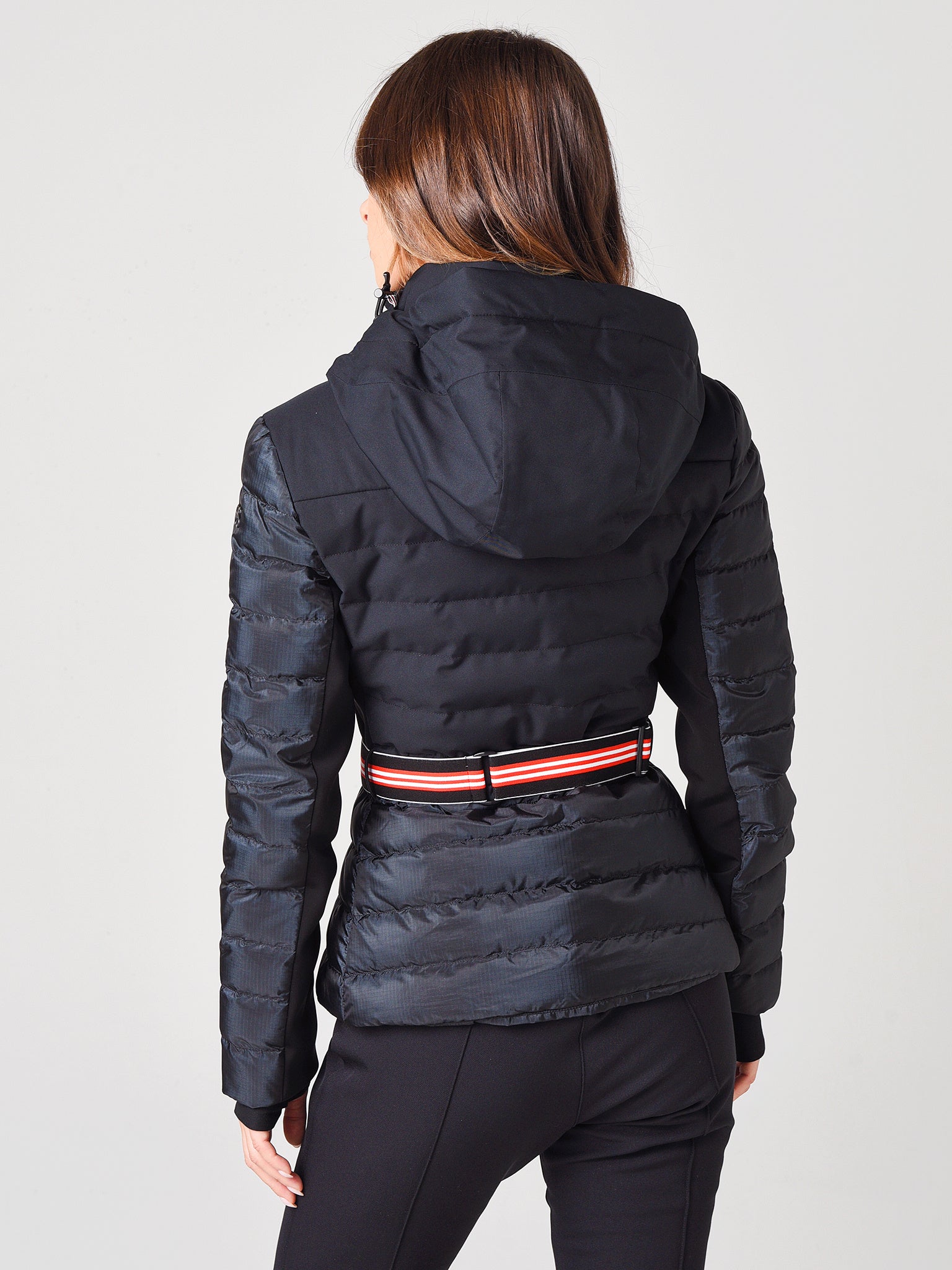 2010110xBLACKALUMINUM-alt3