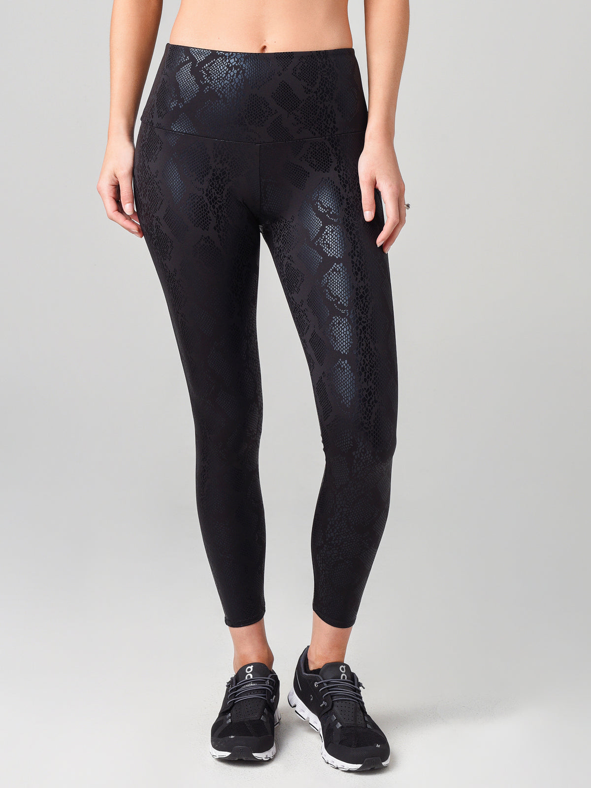 Onzie Women's Foil Midi Legging - Saint Bernard