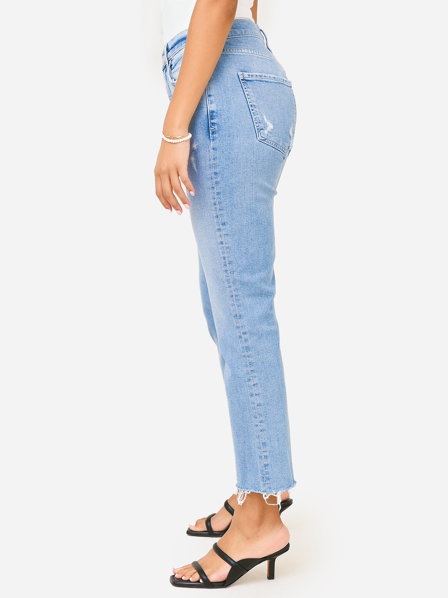 2030-1386xBLUEMOON-alt2