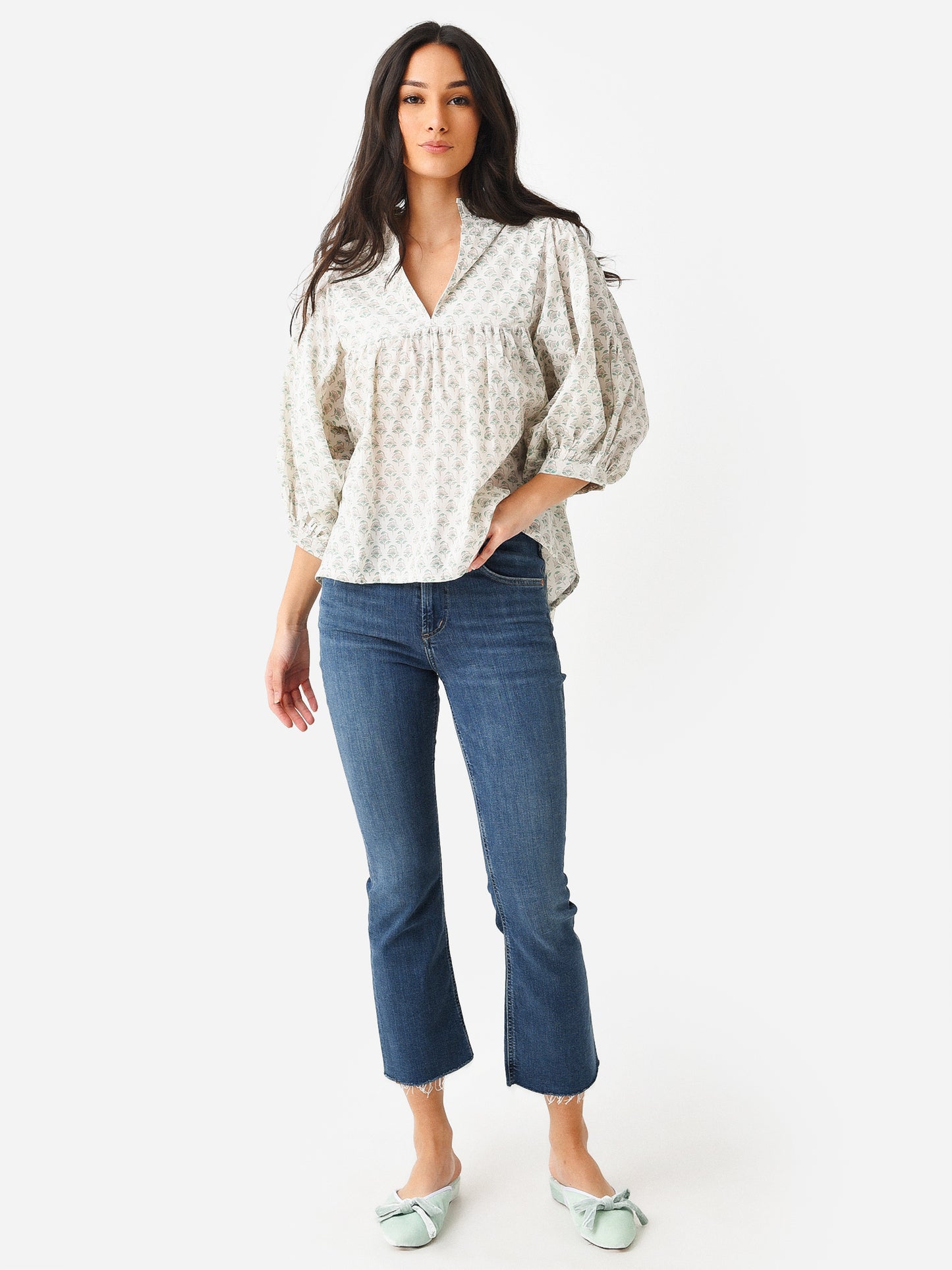 2030B-1436xUNDERCURRENT-alt1