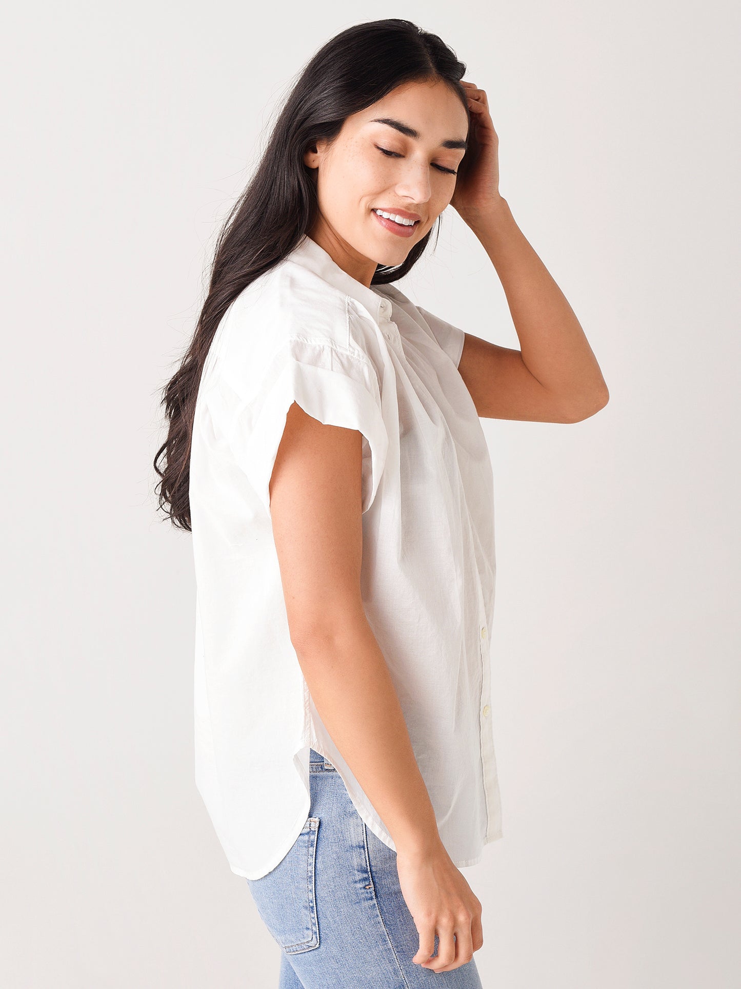 21-1-008414-TP03589xCLEANWHITE-alt2