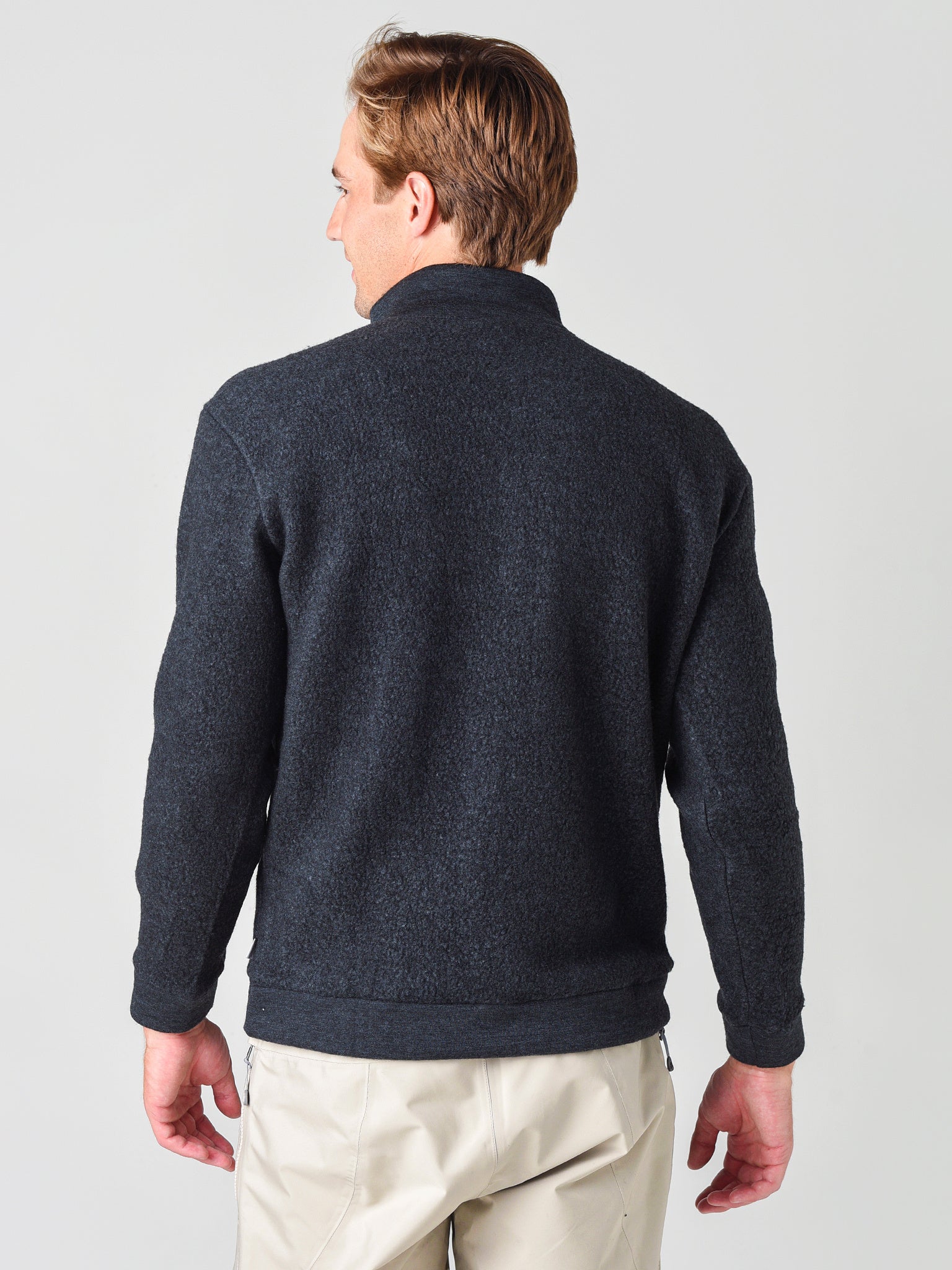 220234xTRUEBLACK-alt2