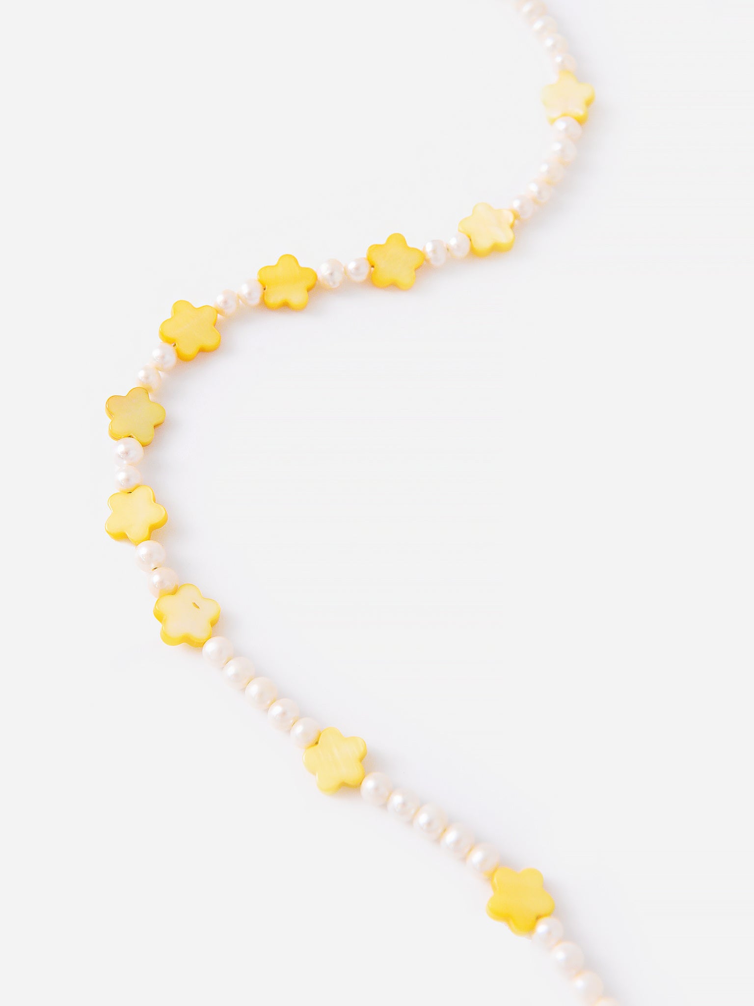 Cloverpost Women's Avenue Flower Necklace - Saint Bernard