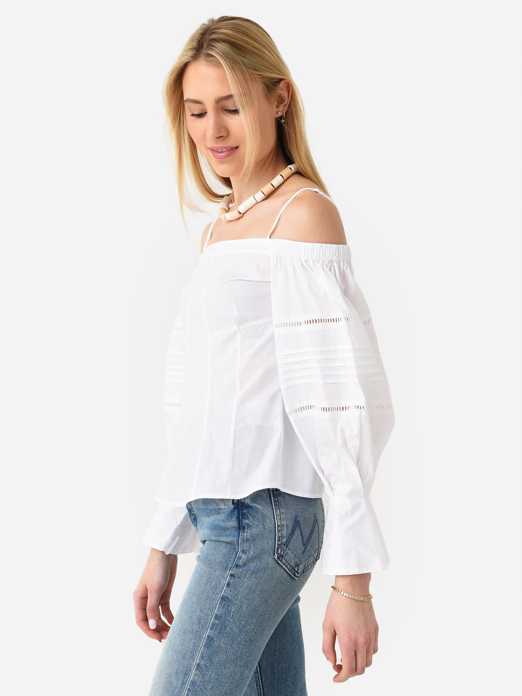 223-2017-STxWHITE-alt3