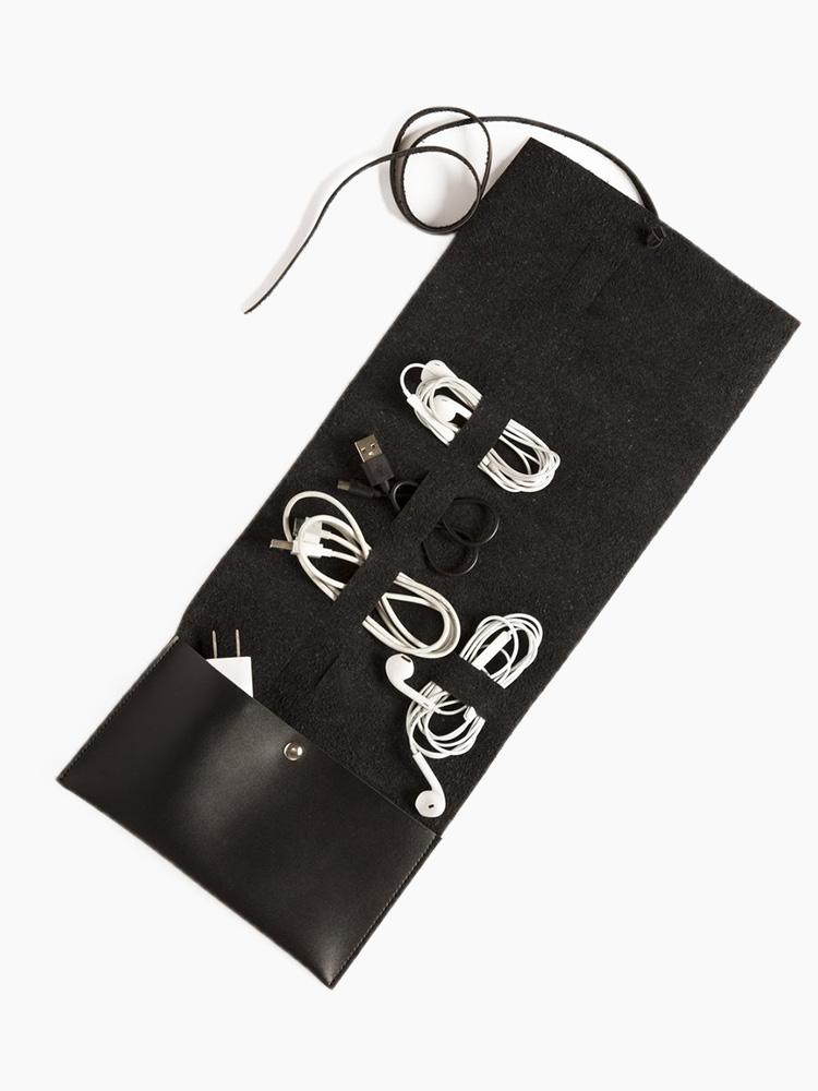 Brouk and Co. Travel Cord Roll - Saint Bernard