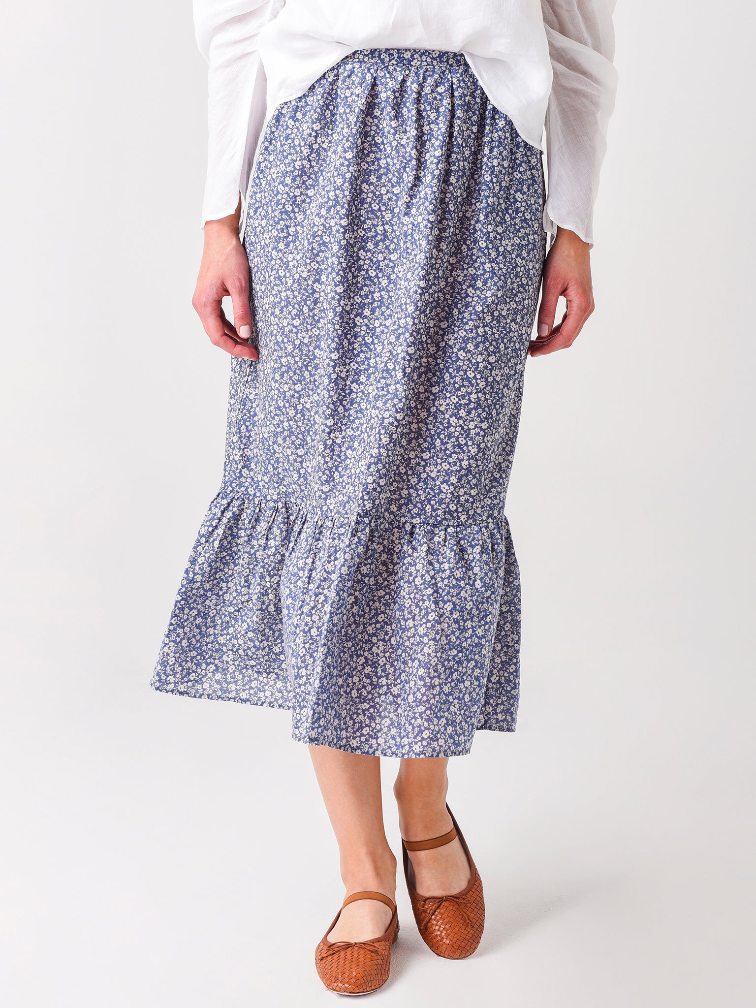 Stateside Women's Chambray Floral Print Prairie Skirt - Saint Bernard