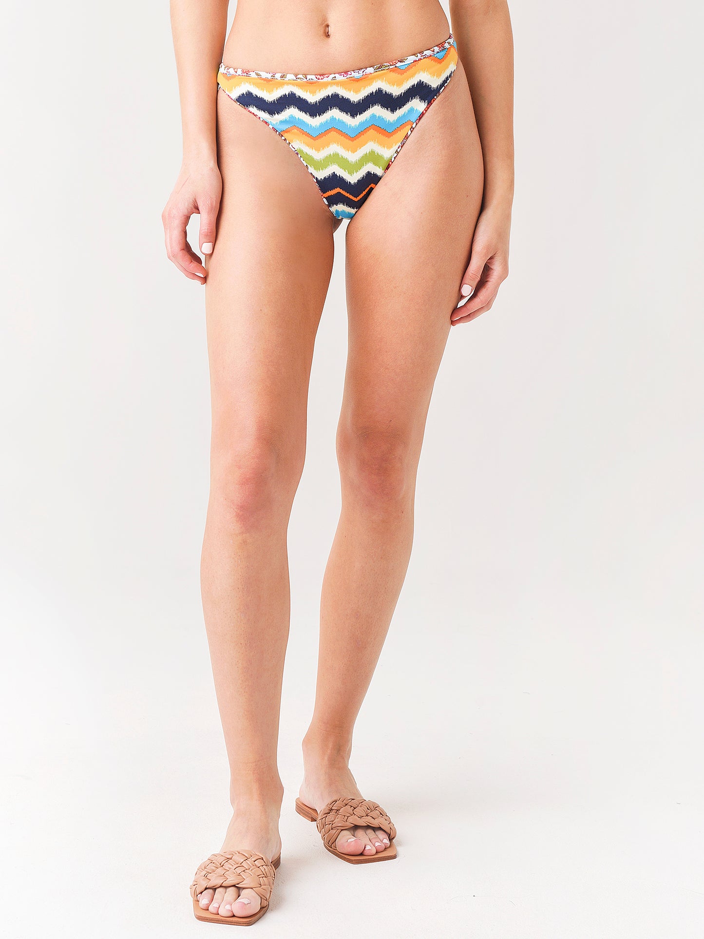 2597SCC001xGRATITUDEISTHEATTITUDE-alt1