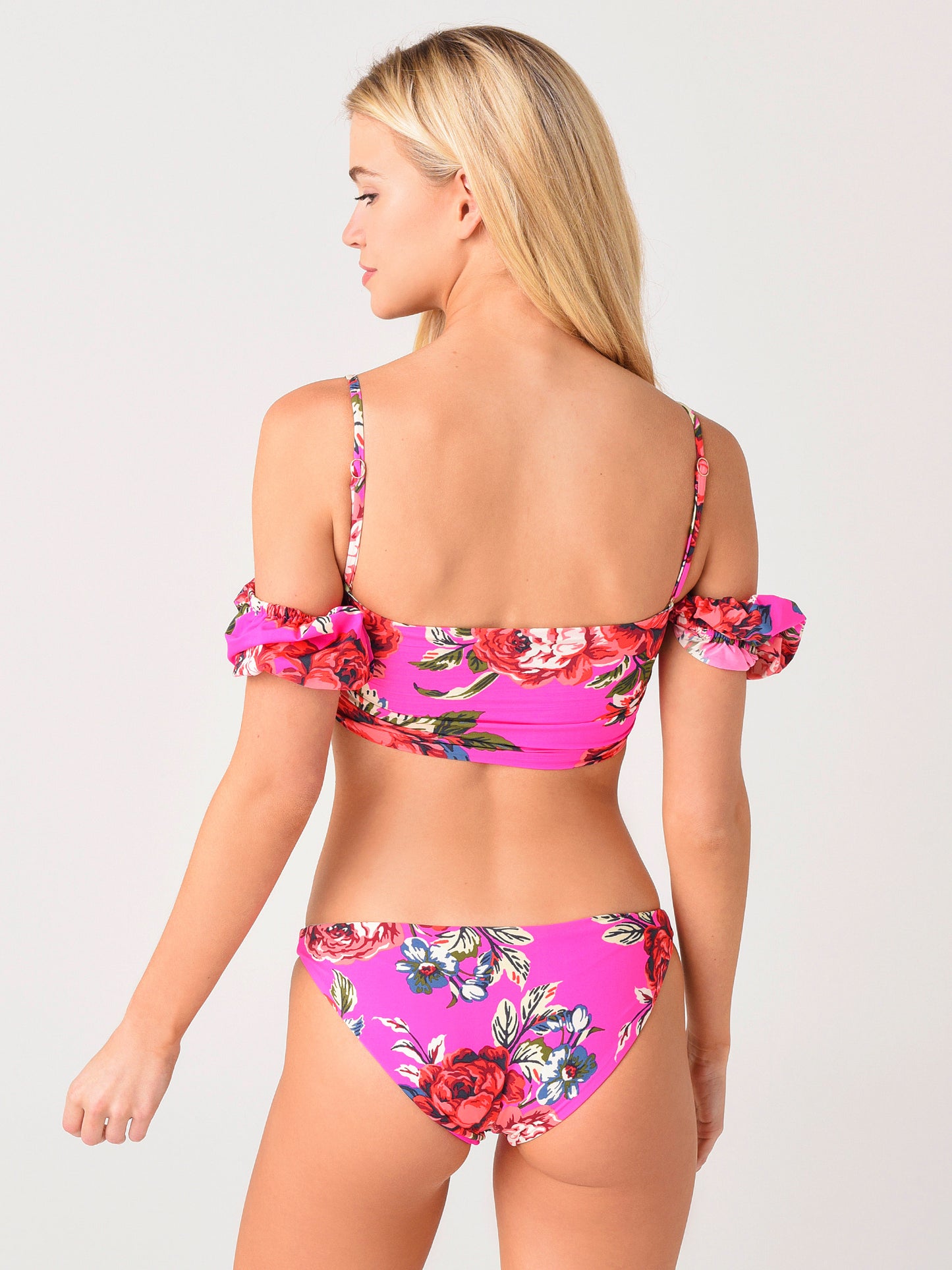 2633SCR001xAUTHENTICITYSTARTSINTHEHEART-alt3