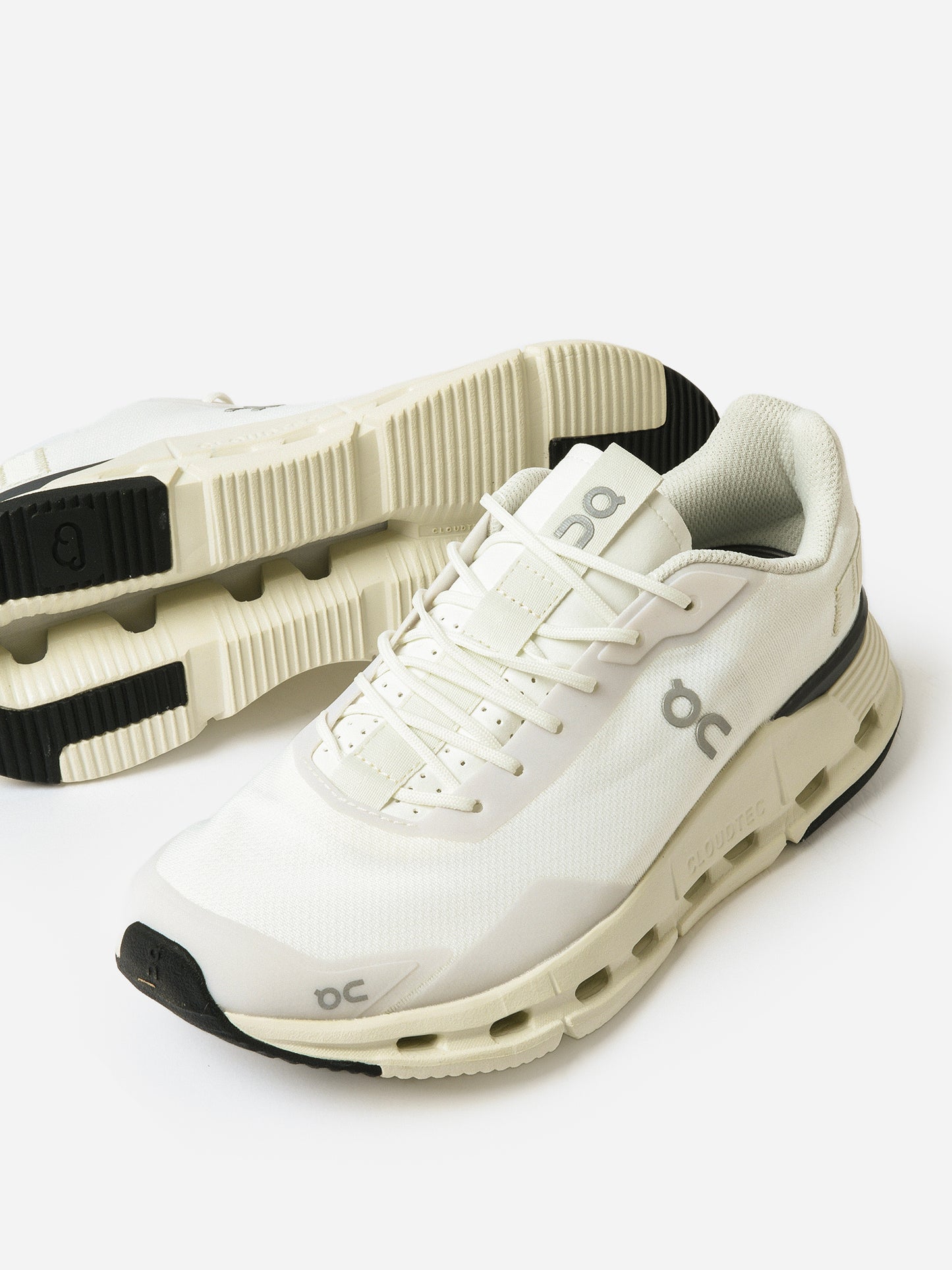 Unisex White Glacier On Cloudnova Shoes Women & Men Lightweight Running  Sneakers
