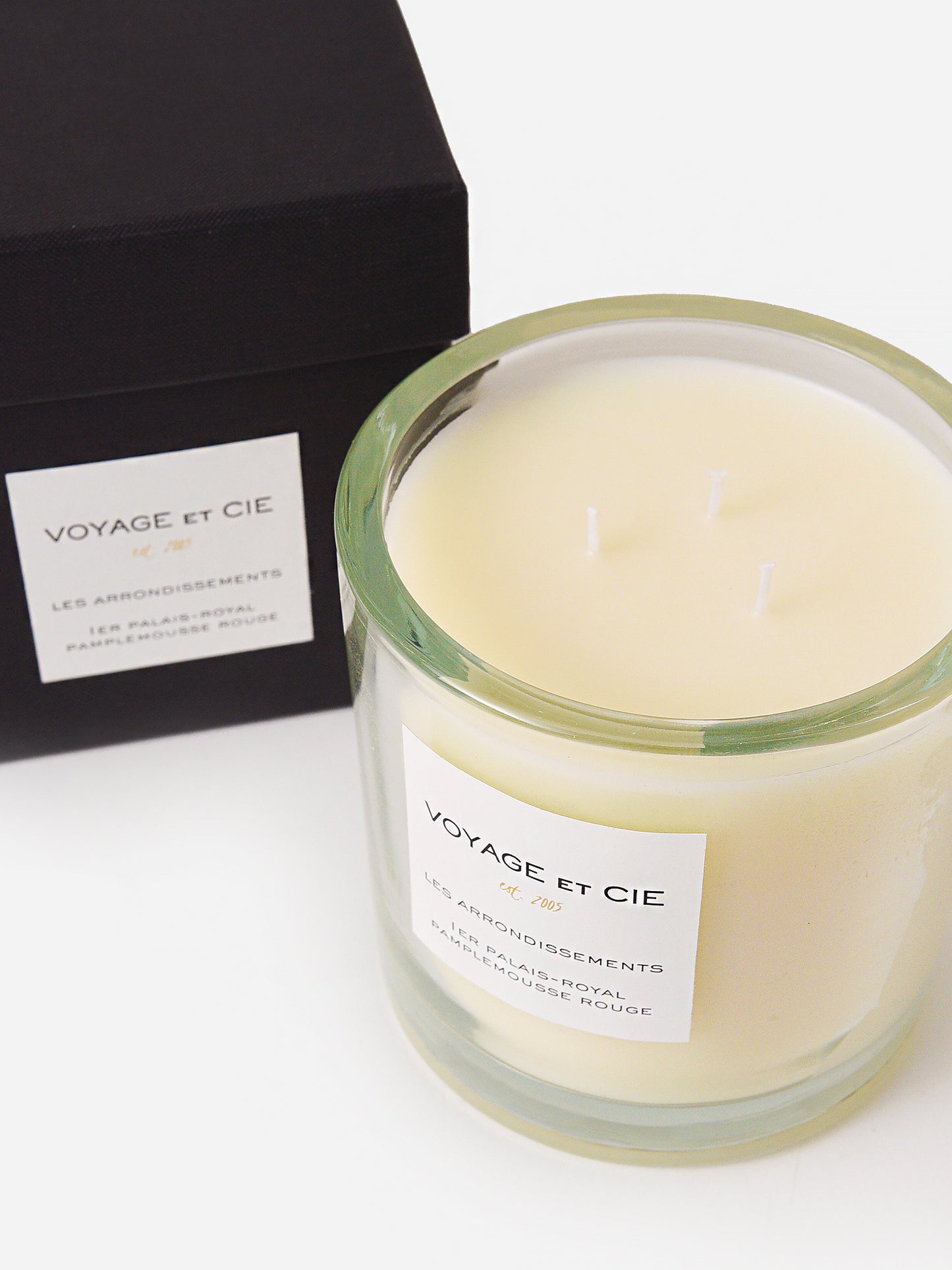 Voyage Et Cie 30oz Candle - Saint Bernard