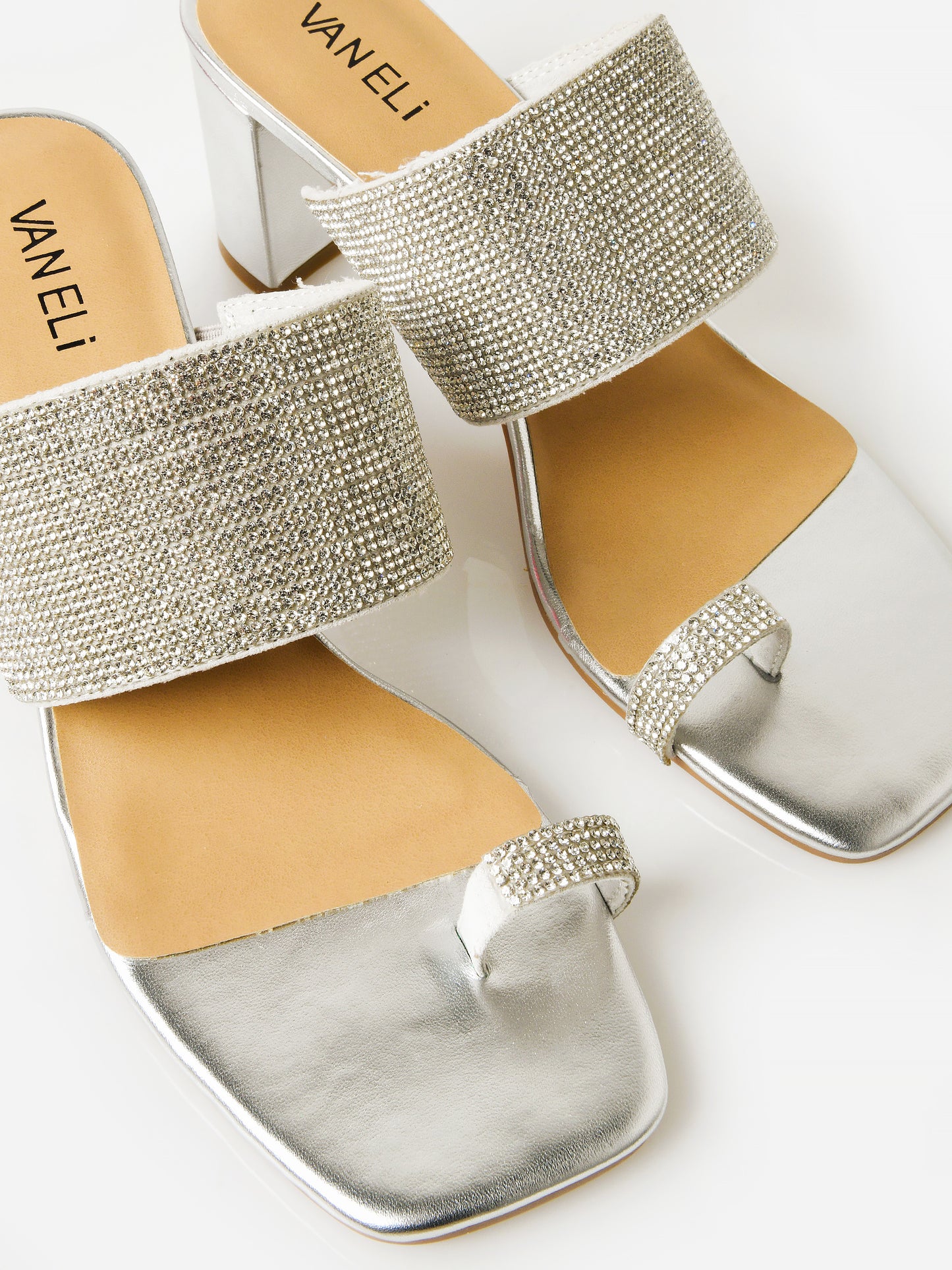 311795xCLEARSTONES-alt2