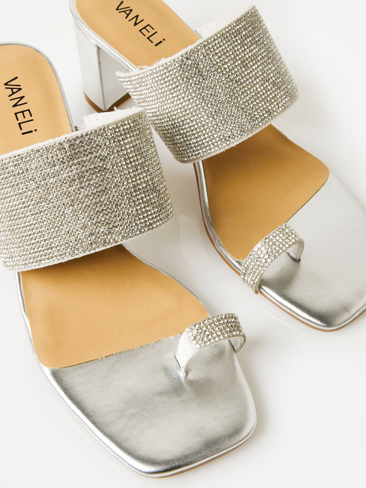 311795xCLEARSTONES-alt2