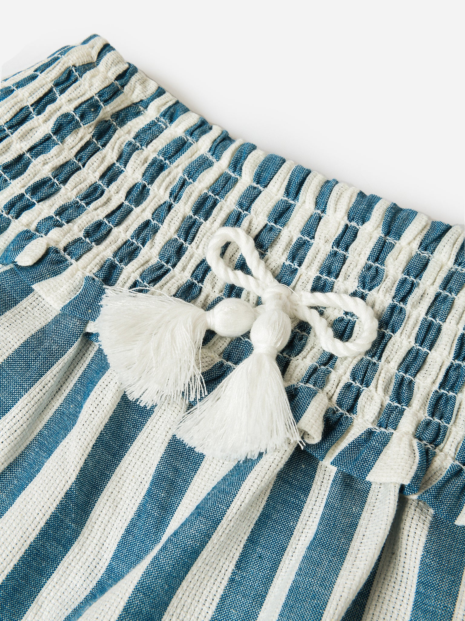 3903_xPORCELAIN-alt1