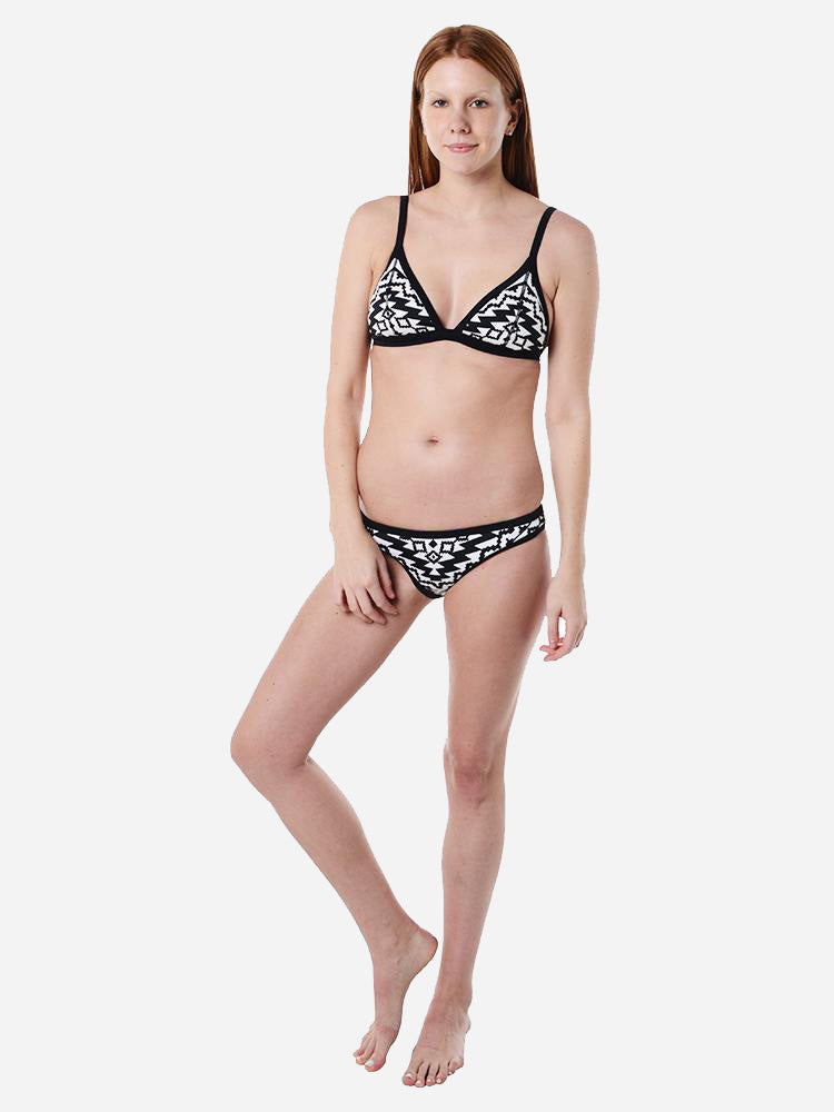 40309-221xBLACKWHITE-alt1