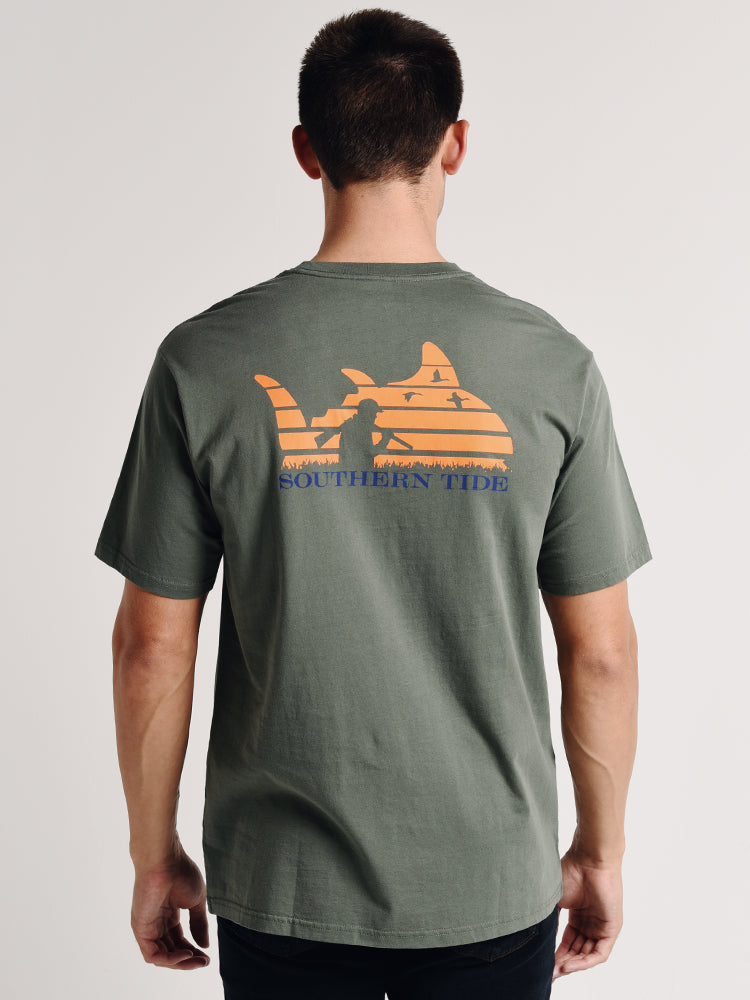 Southern Tide Men's Short Sleeve Skipjack Sunset Hunting Tee - Saint Bernard