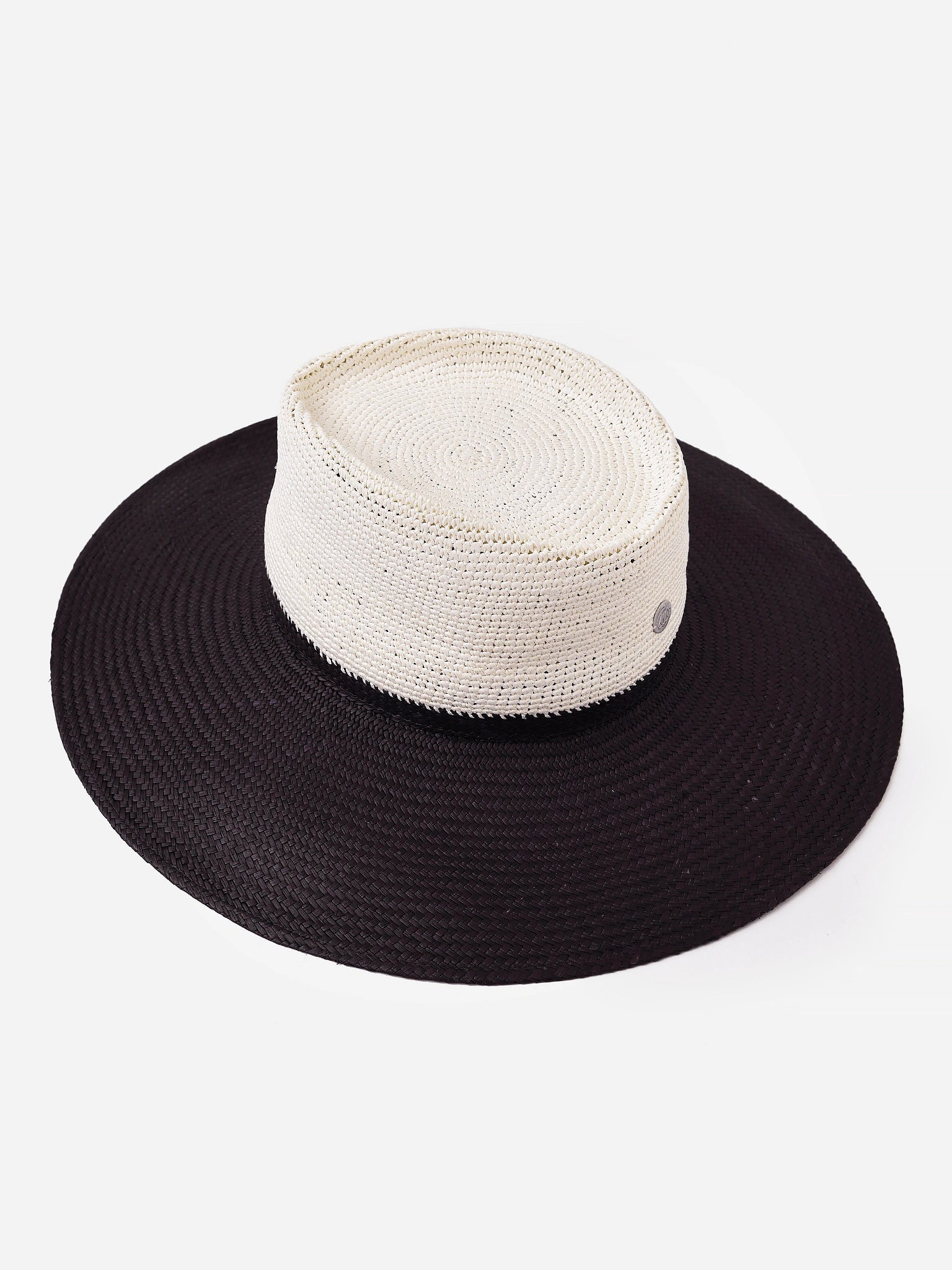 5065AxBLACKWHITE-alt3