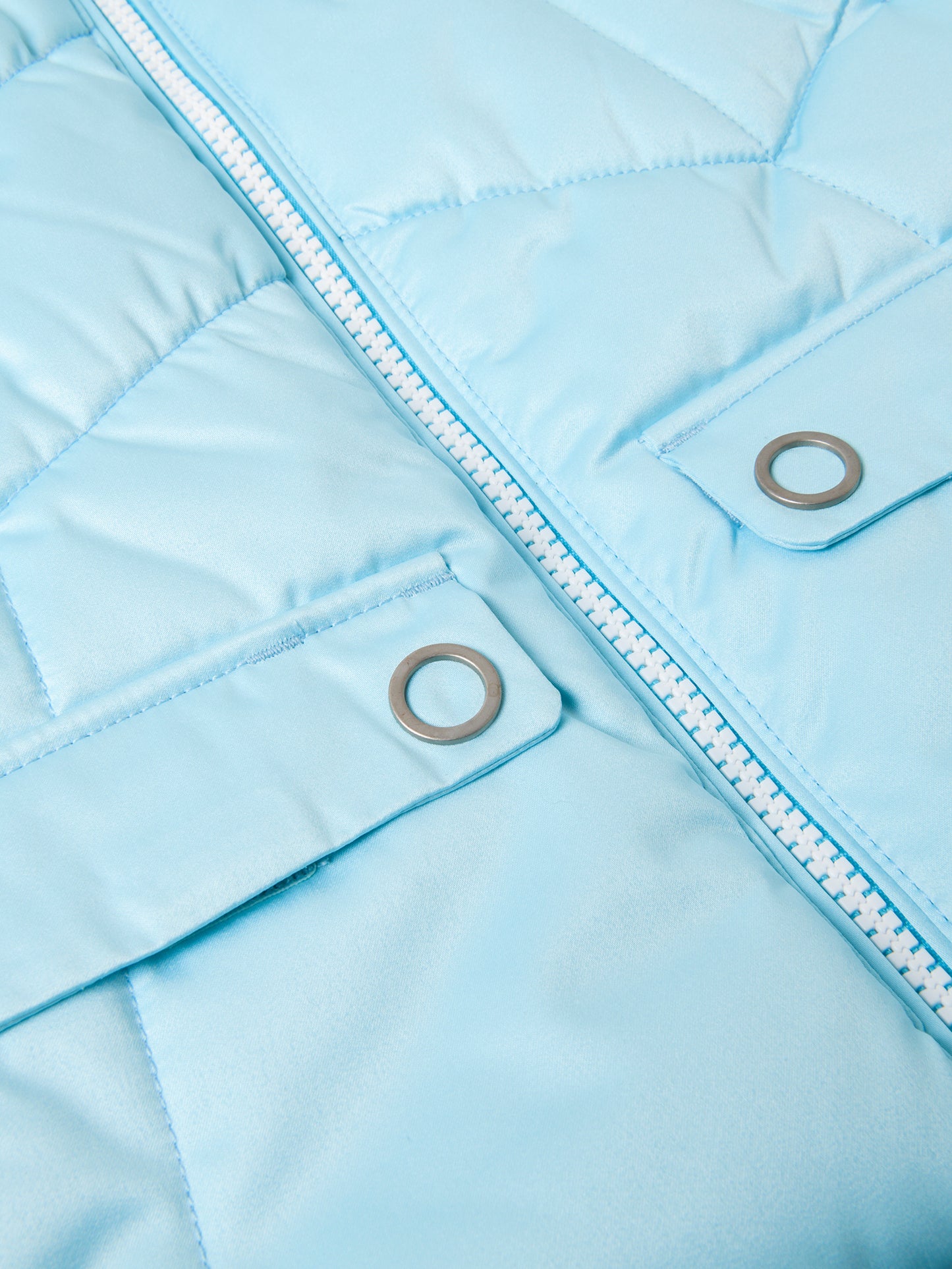 51083xMAKINGWAVES-alt2