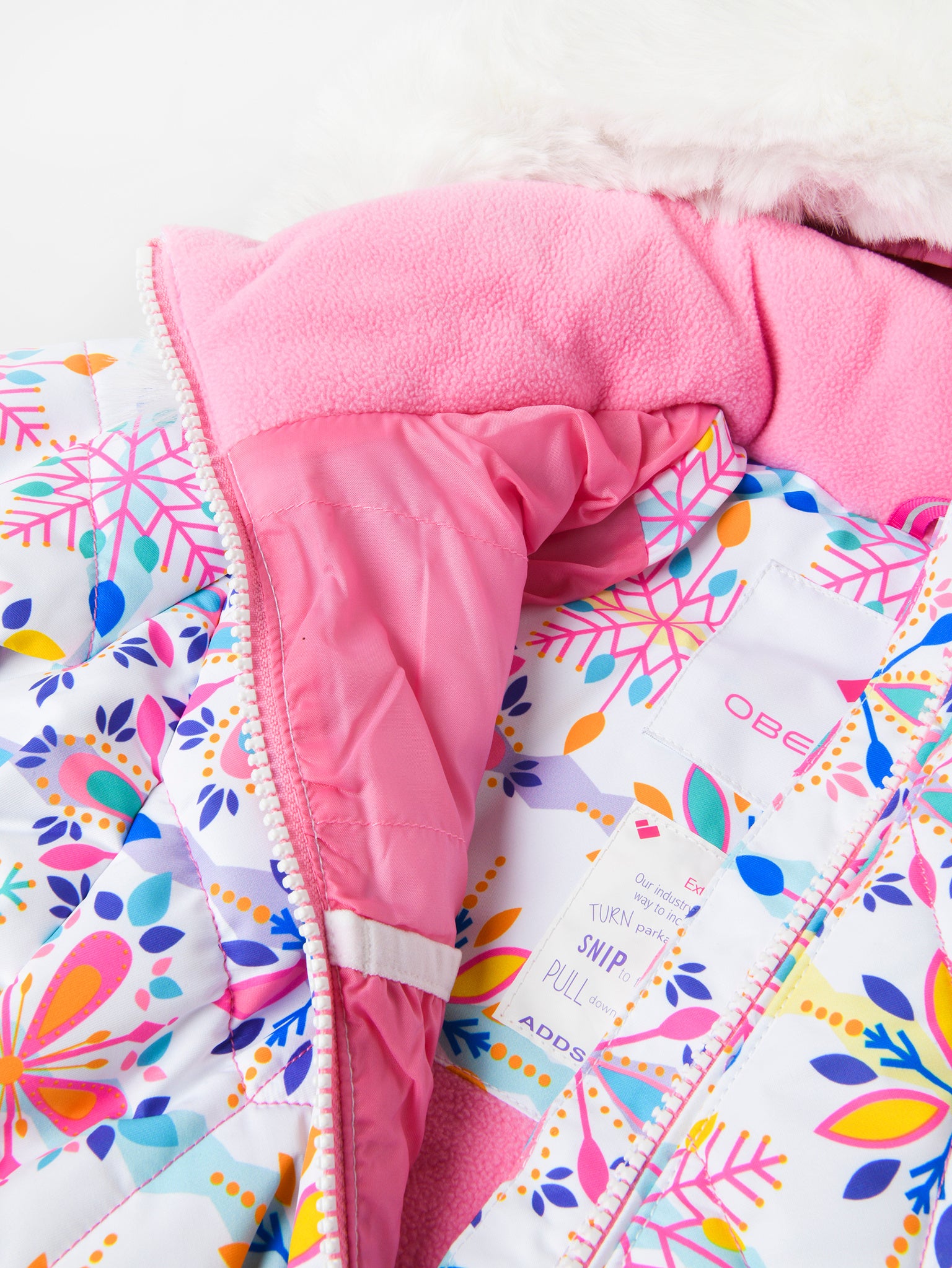 51083xWHITESNOWFLAKES-alt3